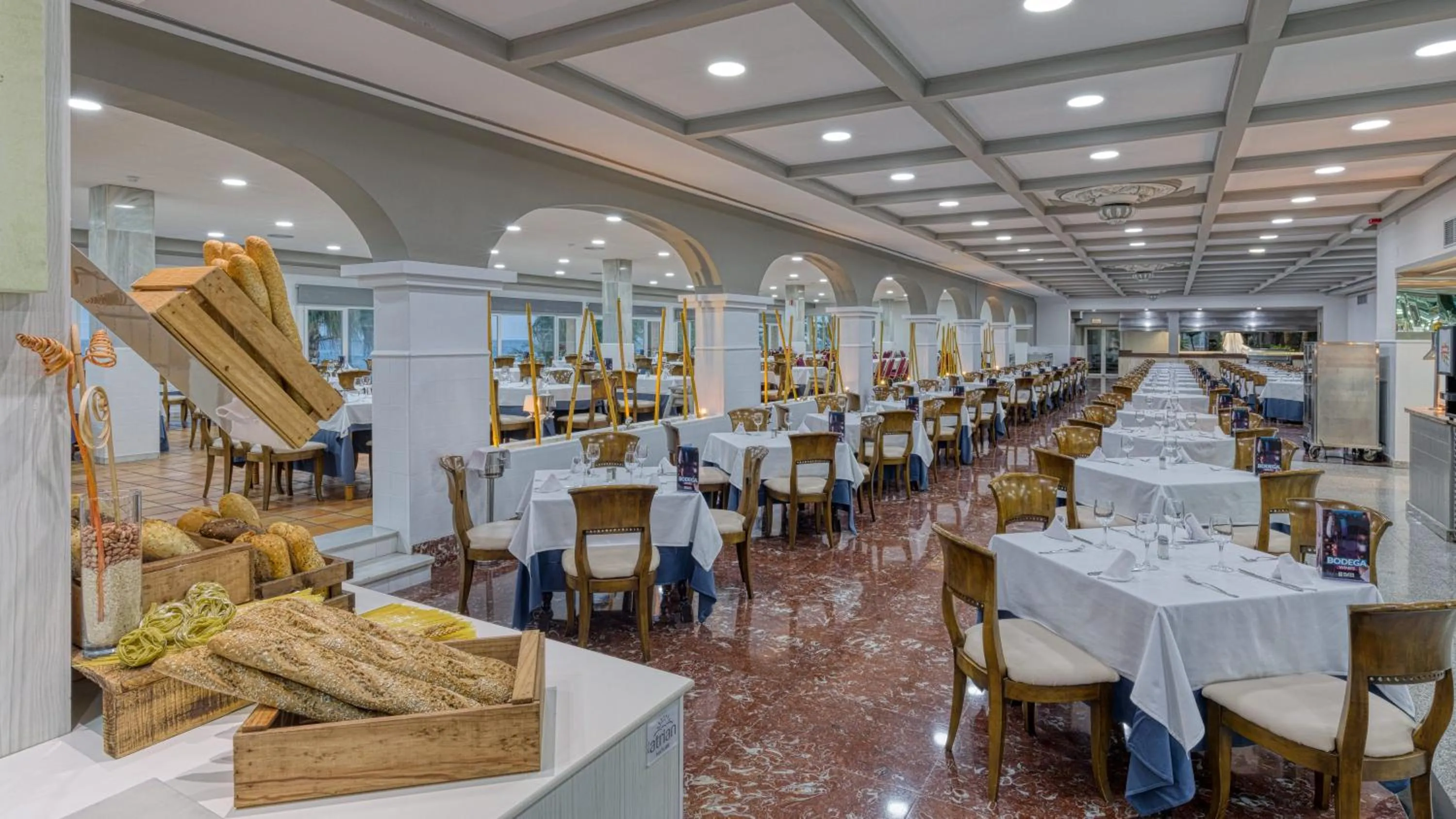 Restaurant/places to eat in Playadulce