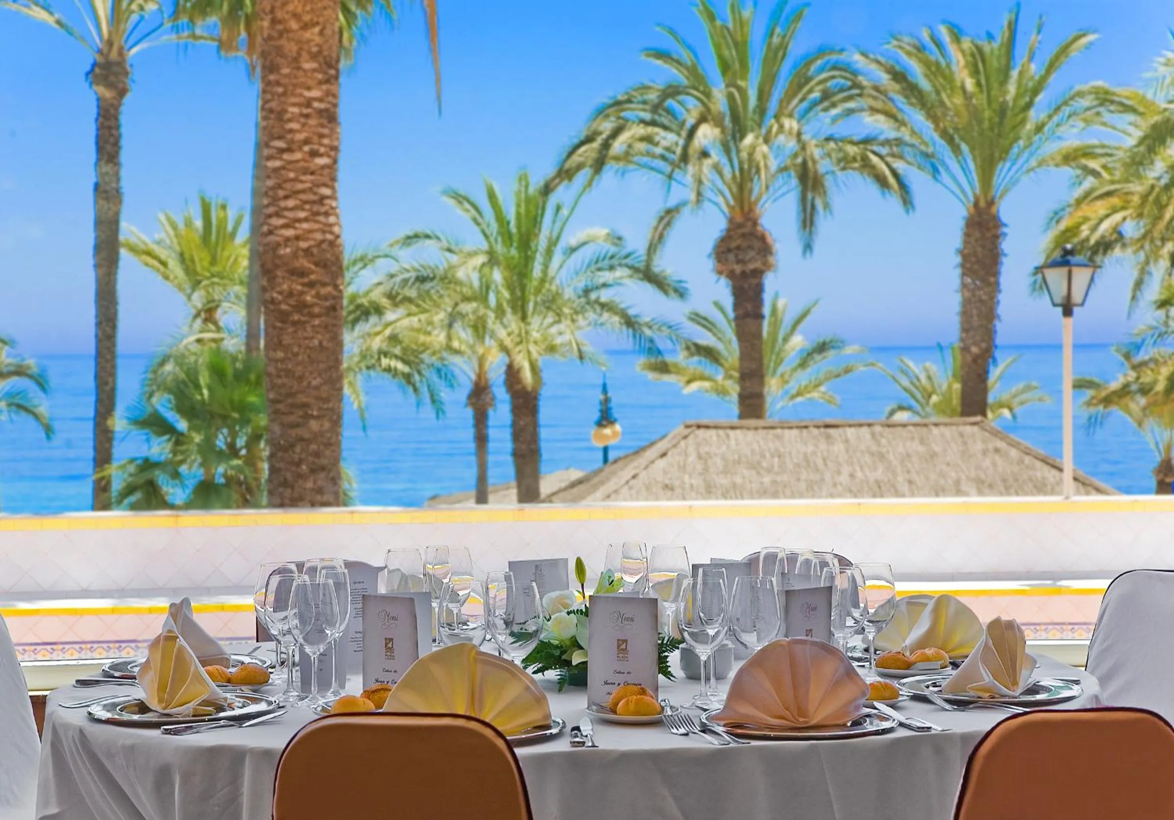 Restaurant/places to eat in Playadulce