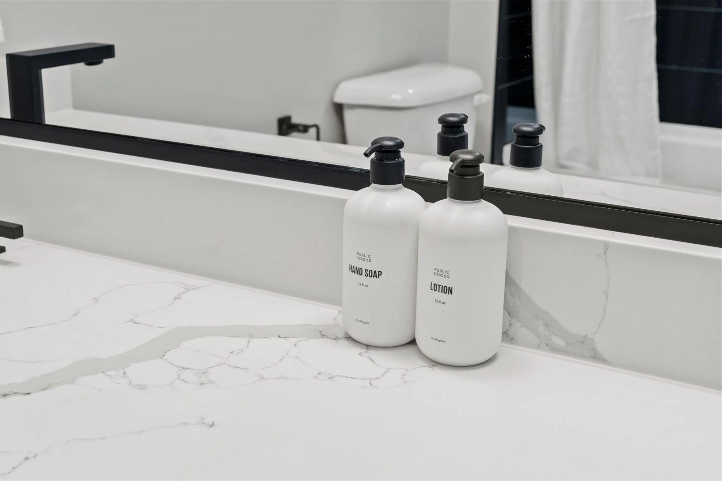 Bathroom in WhyHotel by Placemakr, Columbia