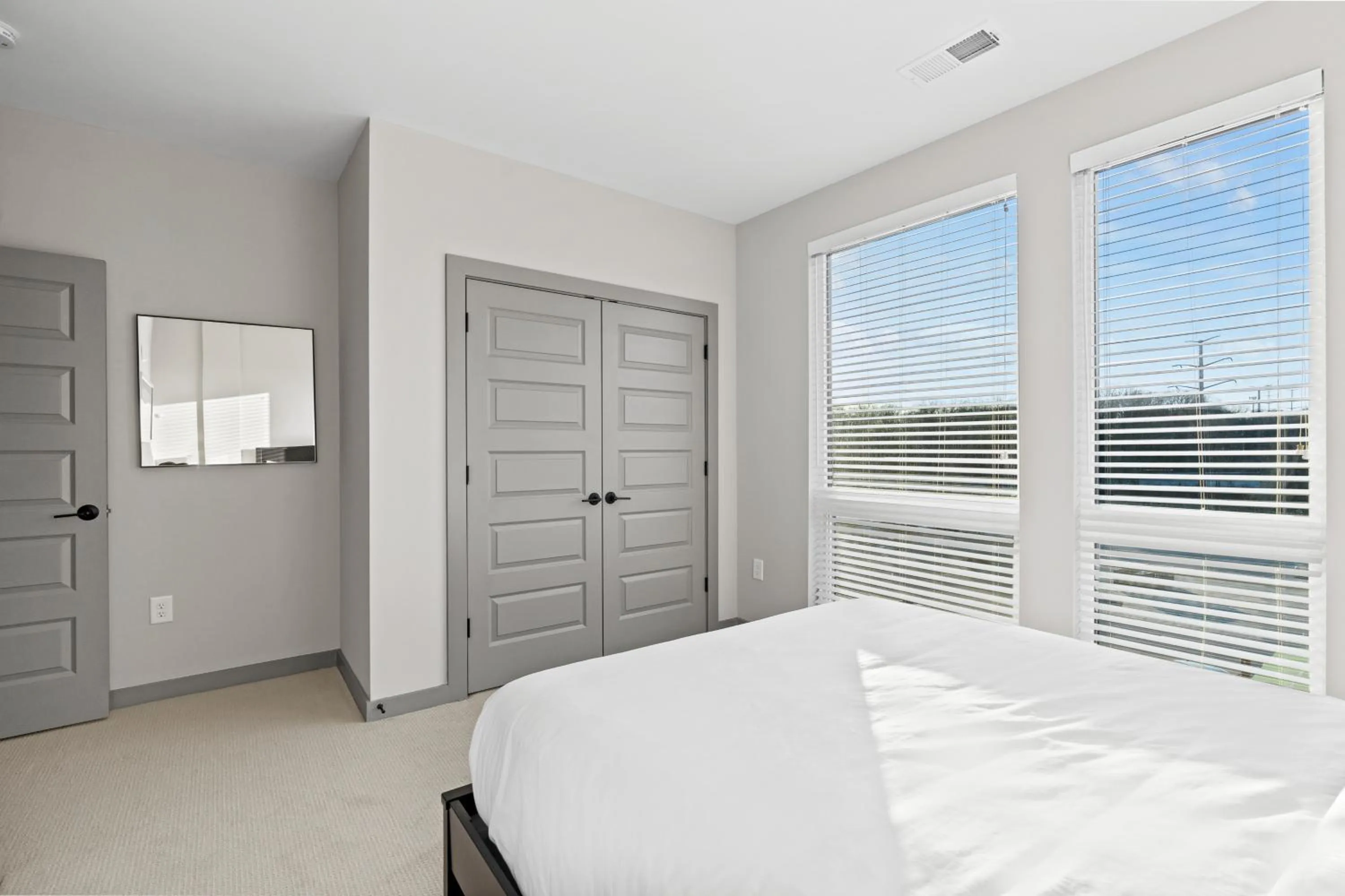 Bedroom in WhyHotel by Placemakr, Columbia