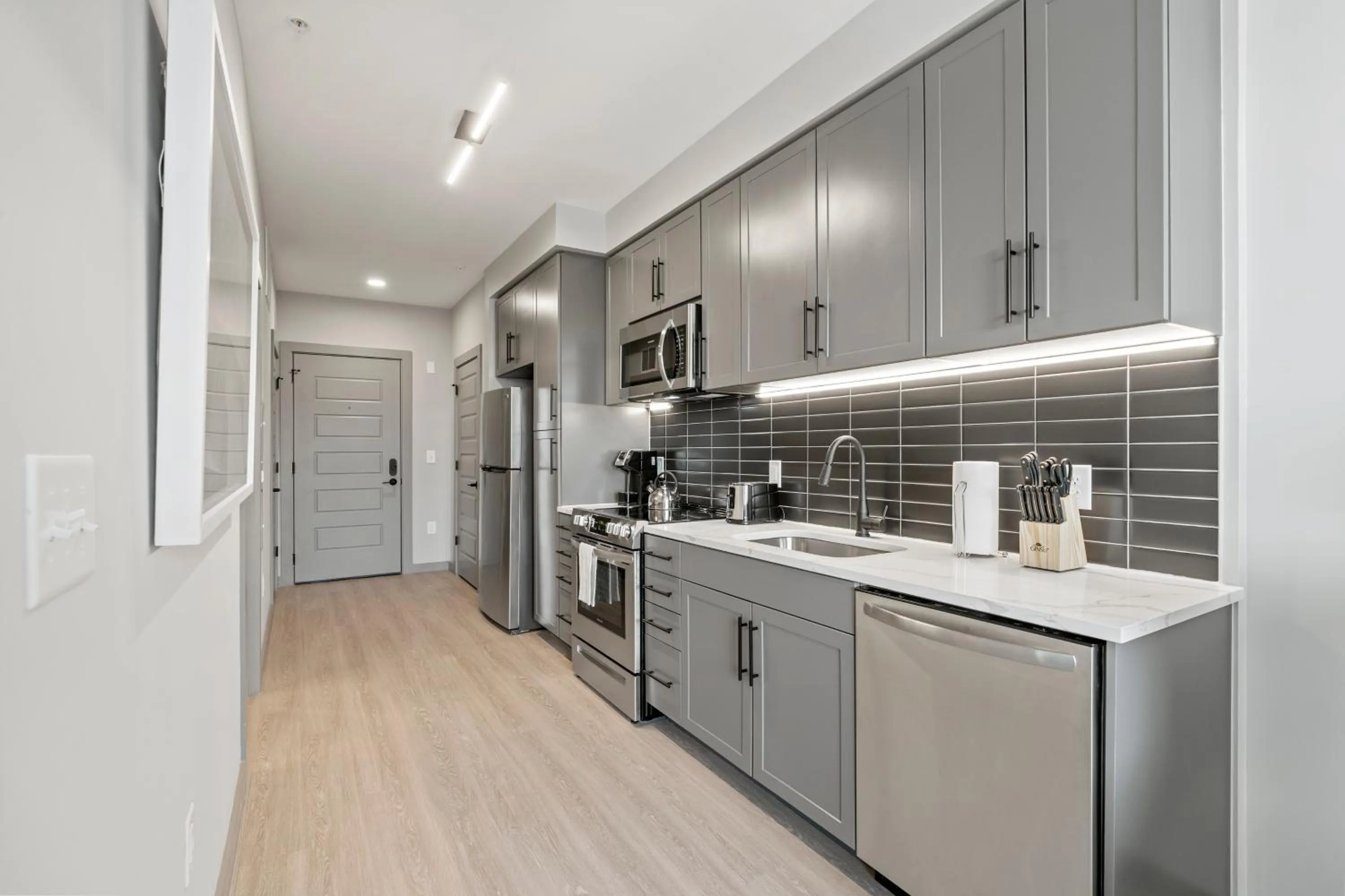 kitchen in WhyHotel by Placemakr, Columbia