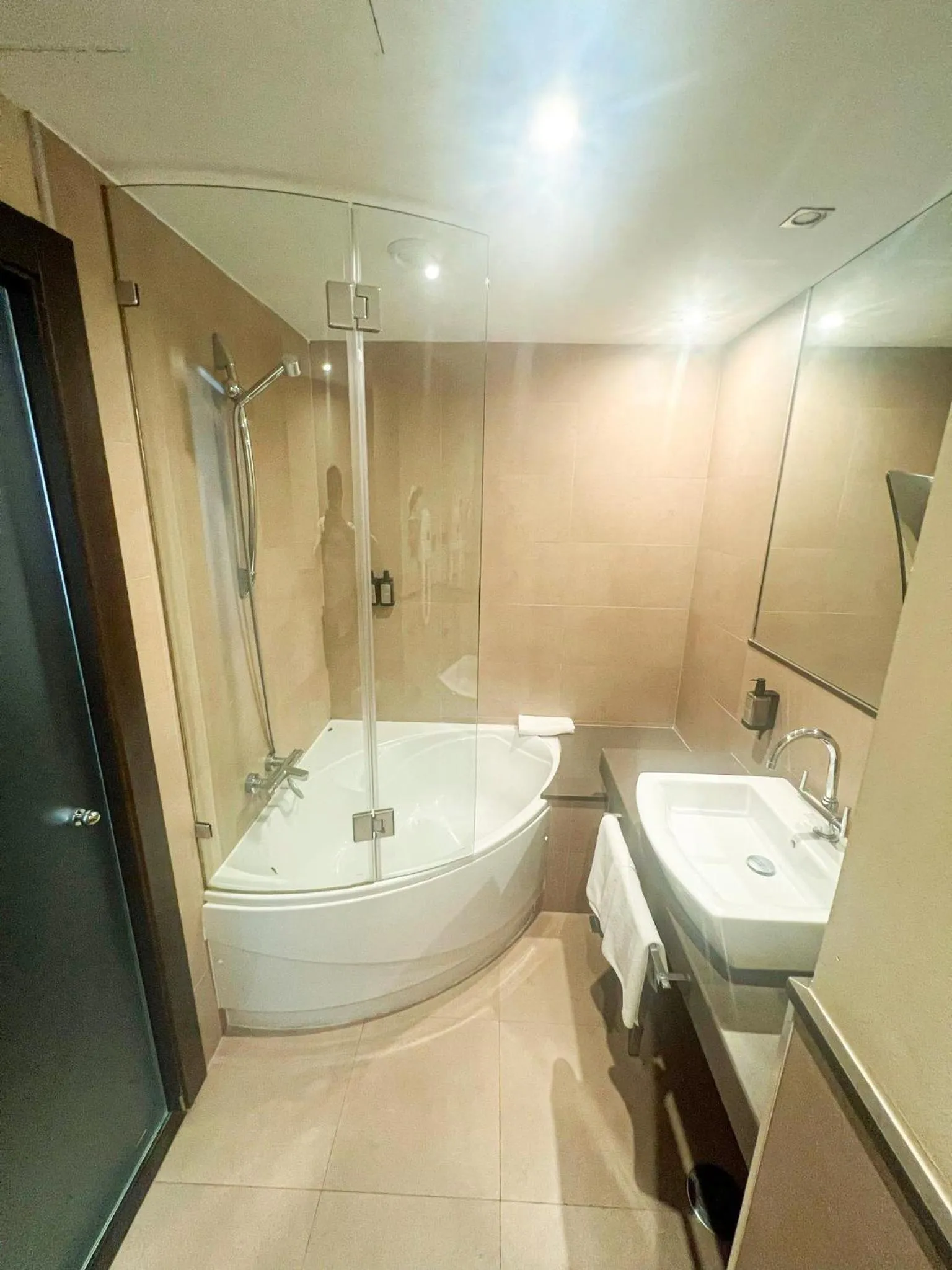 Bathroom in AZZ Asturias LangreHotel & Spa