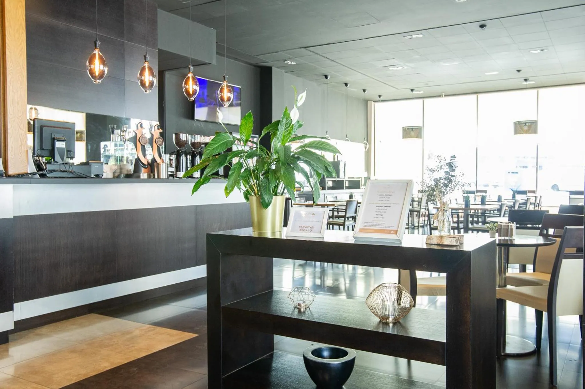 Lobby or reception in AZZ Asturias LangreHotel & Spa