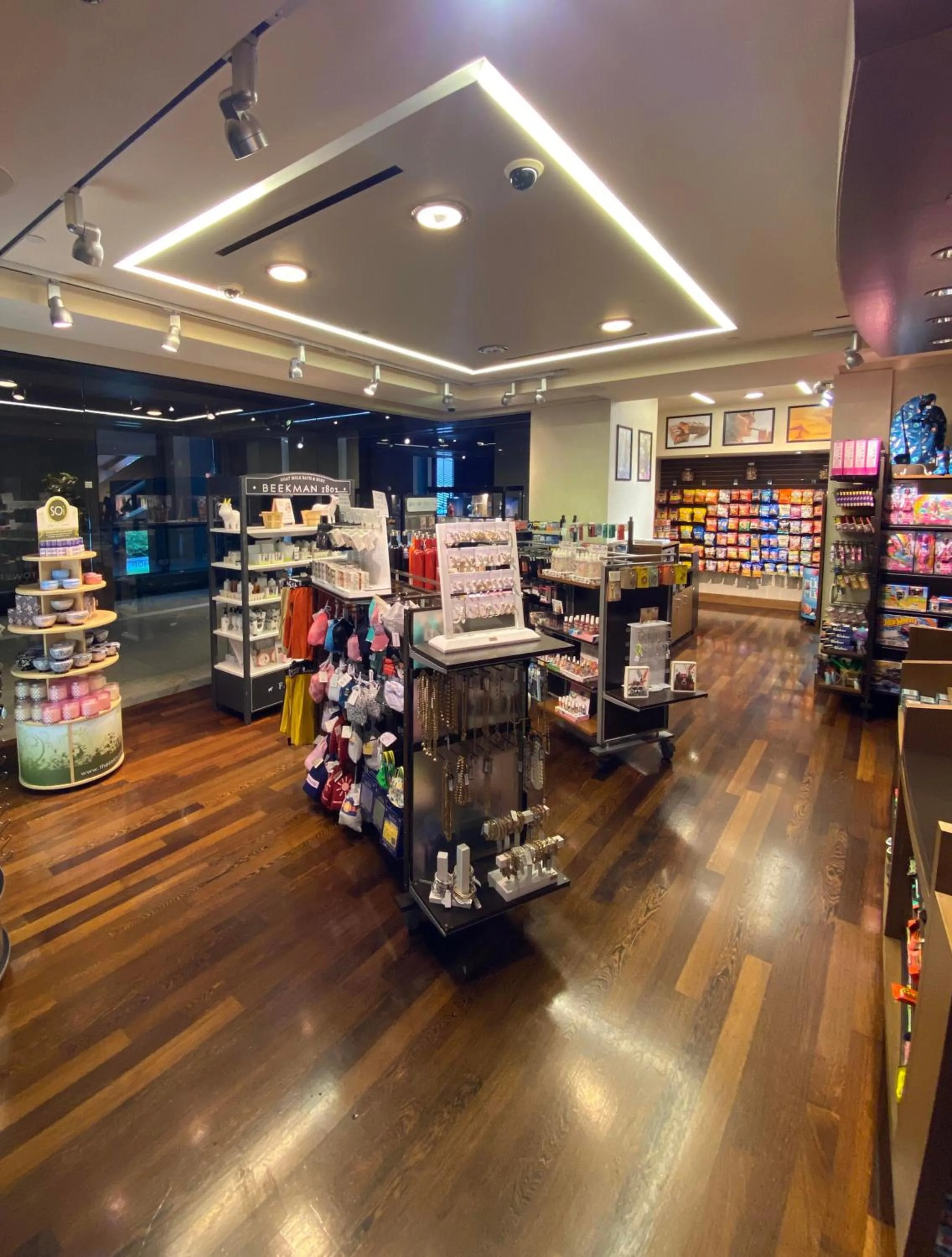 On-site shops in Harrah's Cherokee, A Caesars Destination