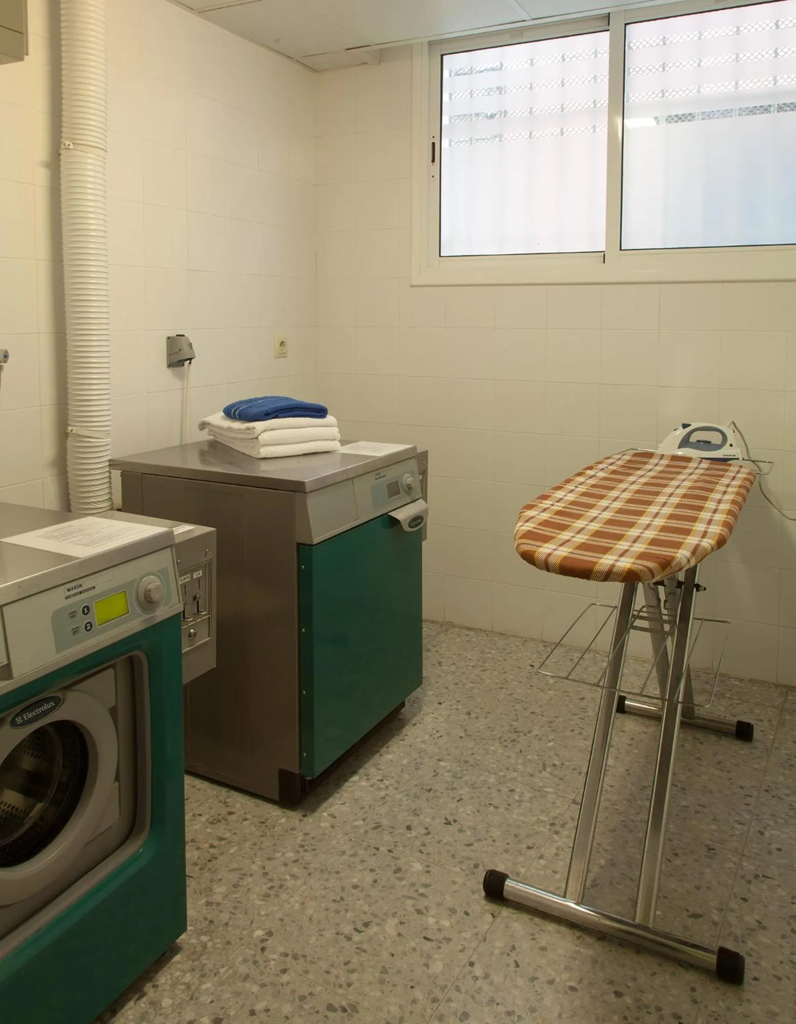 Property building in Residència Erasmus Gracia