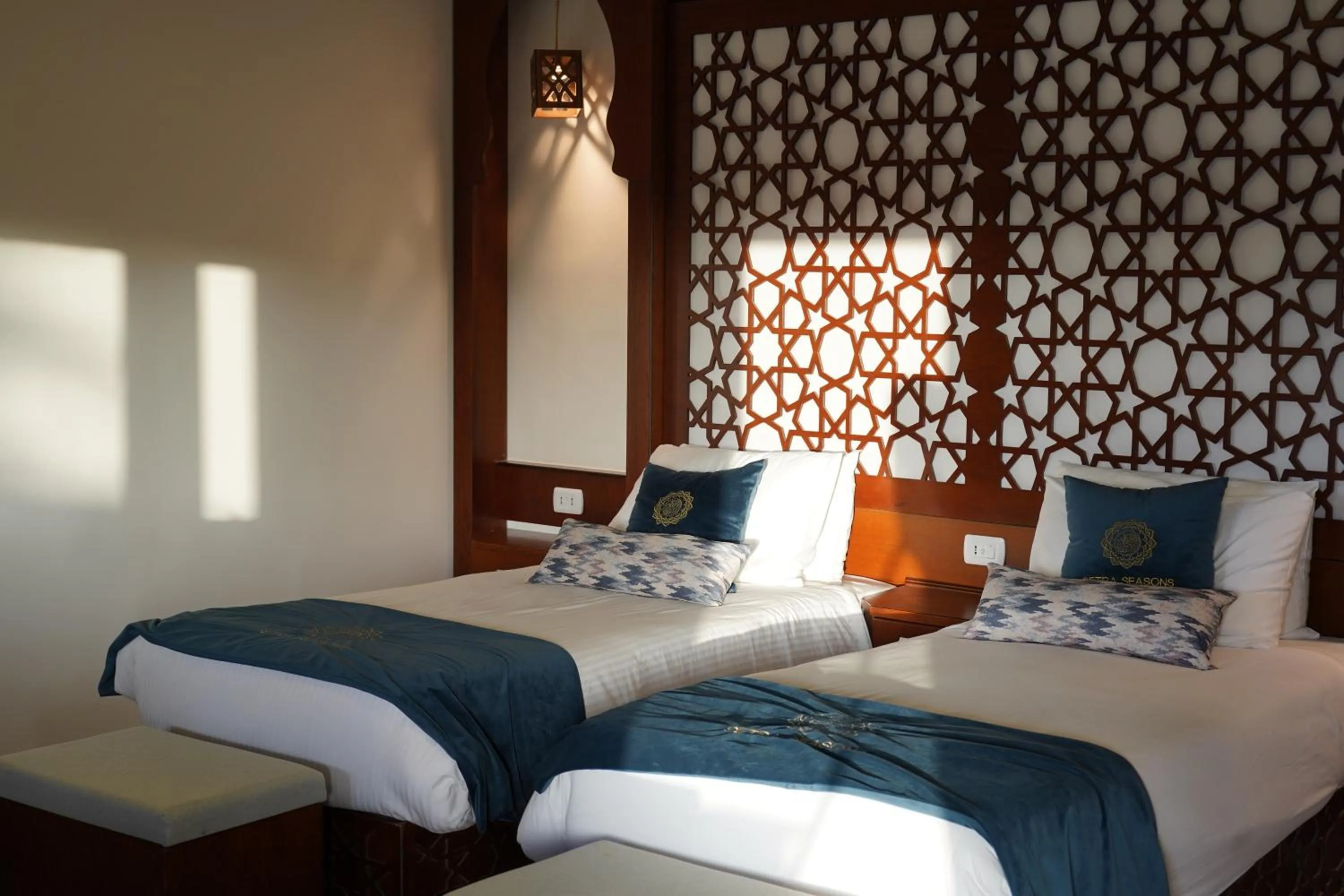 Bed in Petra Seasons luxury Resort