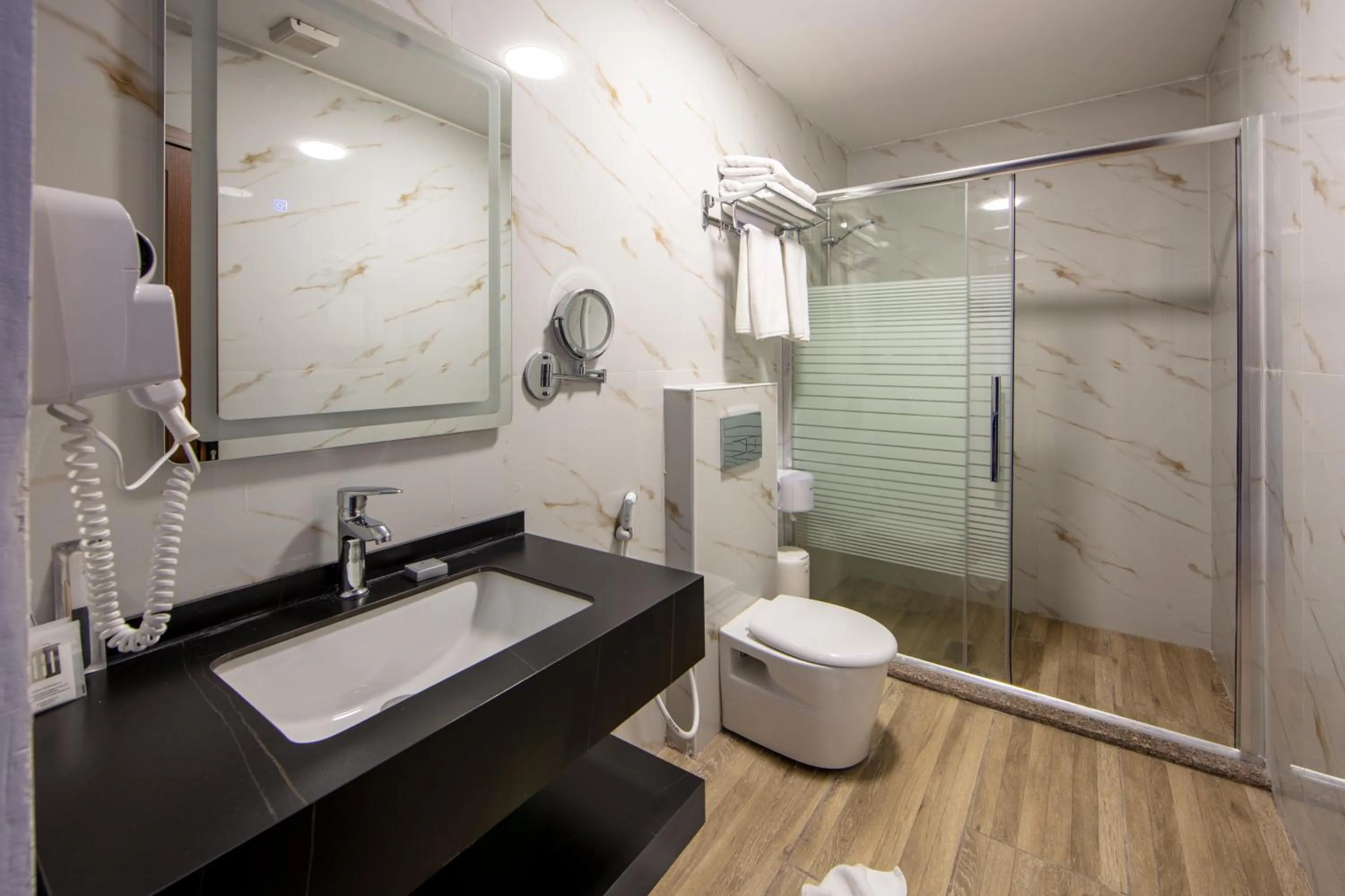 Shower in Petra Seasons luxury Resort