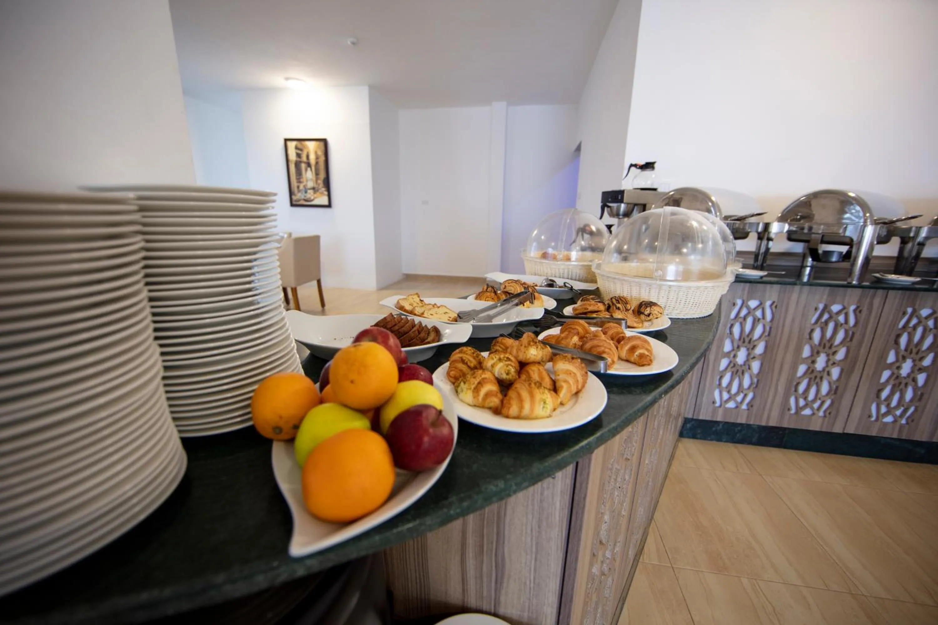 Food and drinks in Petra Seasons luxury Resort