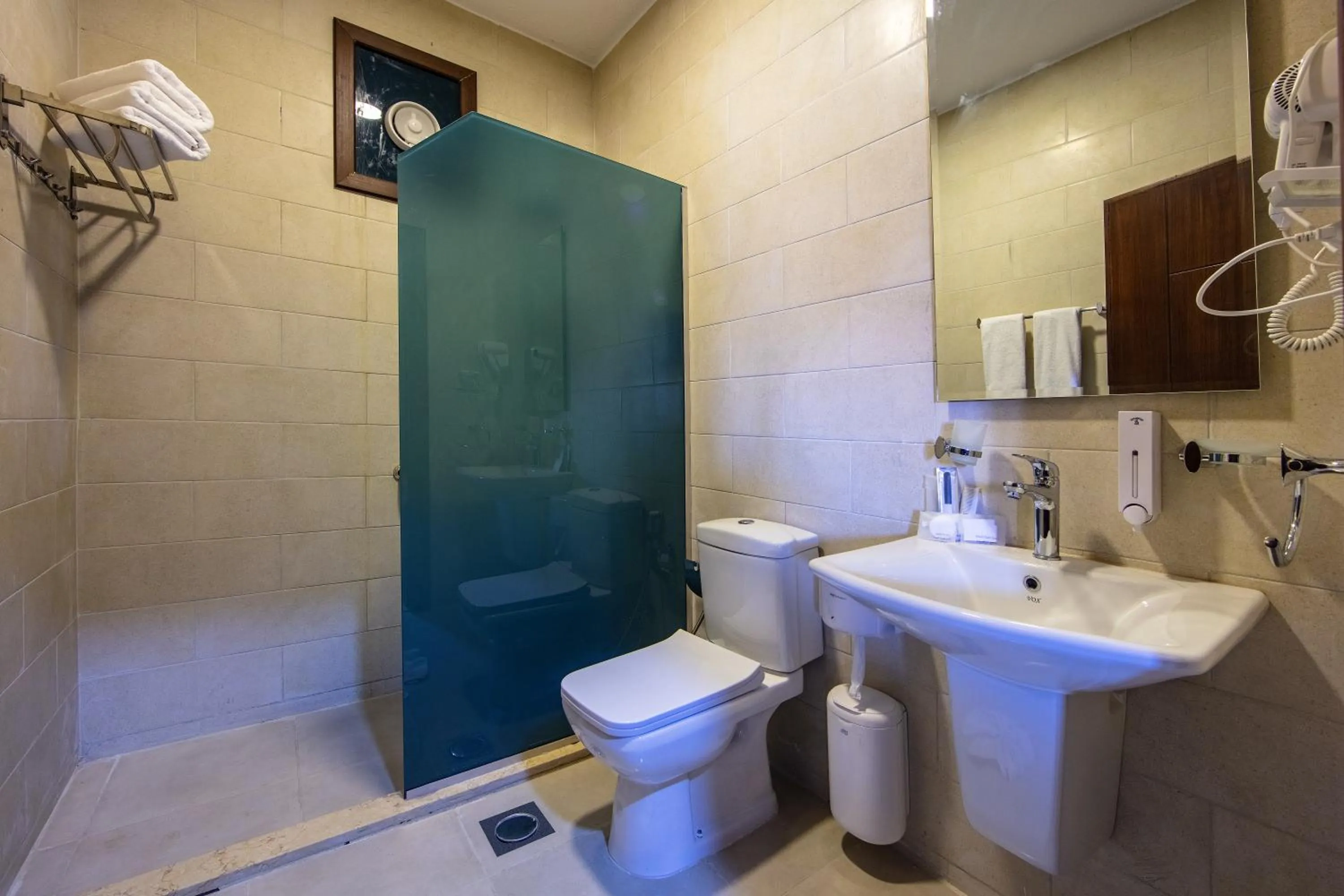 Shower in Petra Seasons luxury Resort