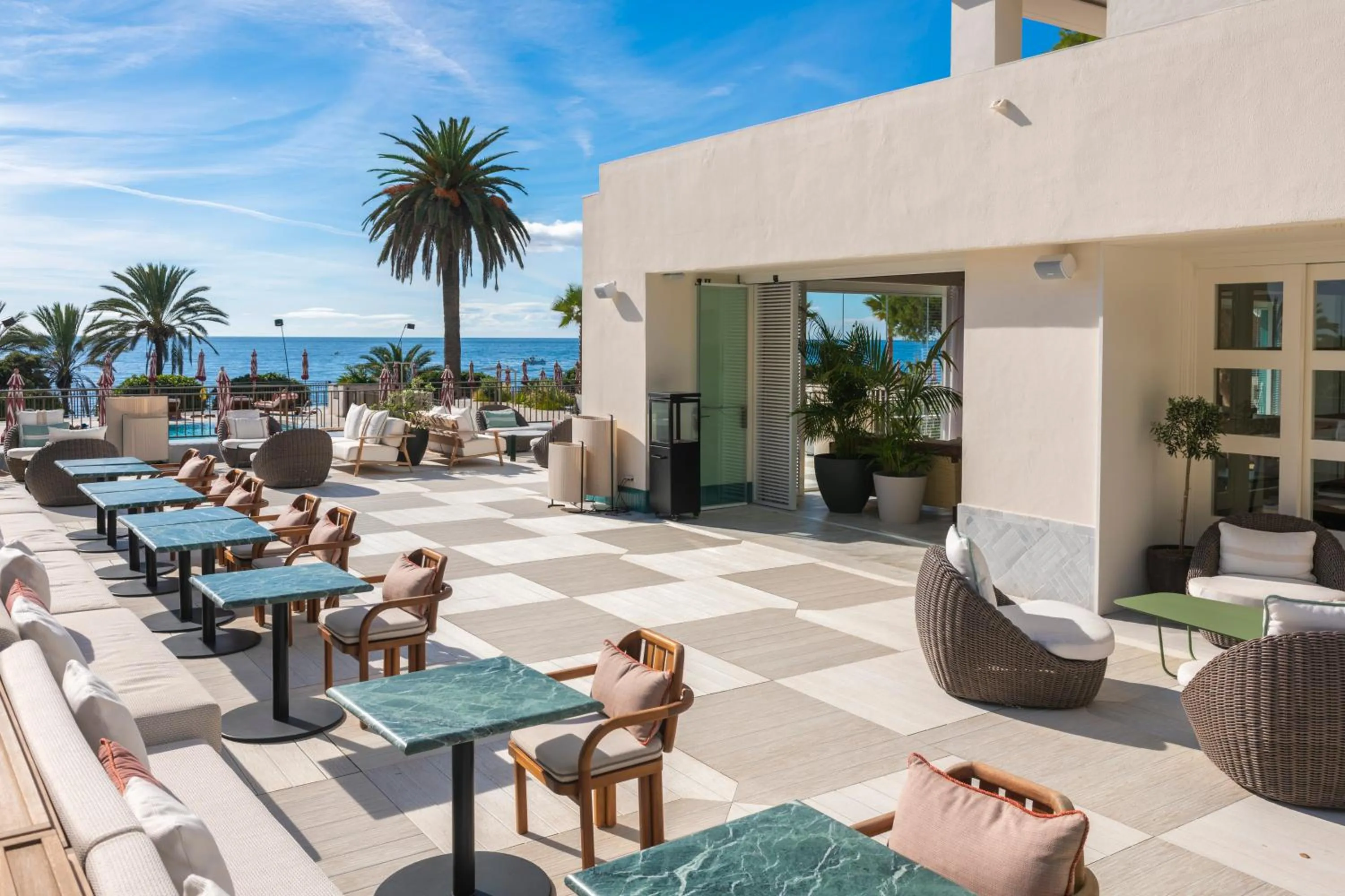 Property building in El Fuerte Marbella