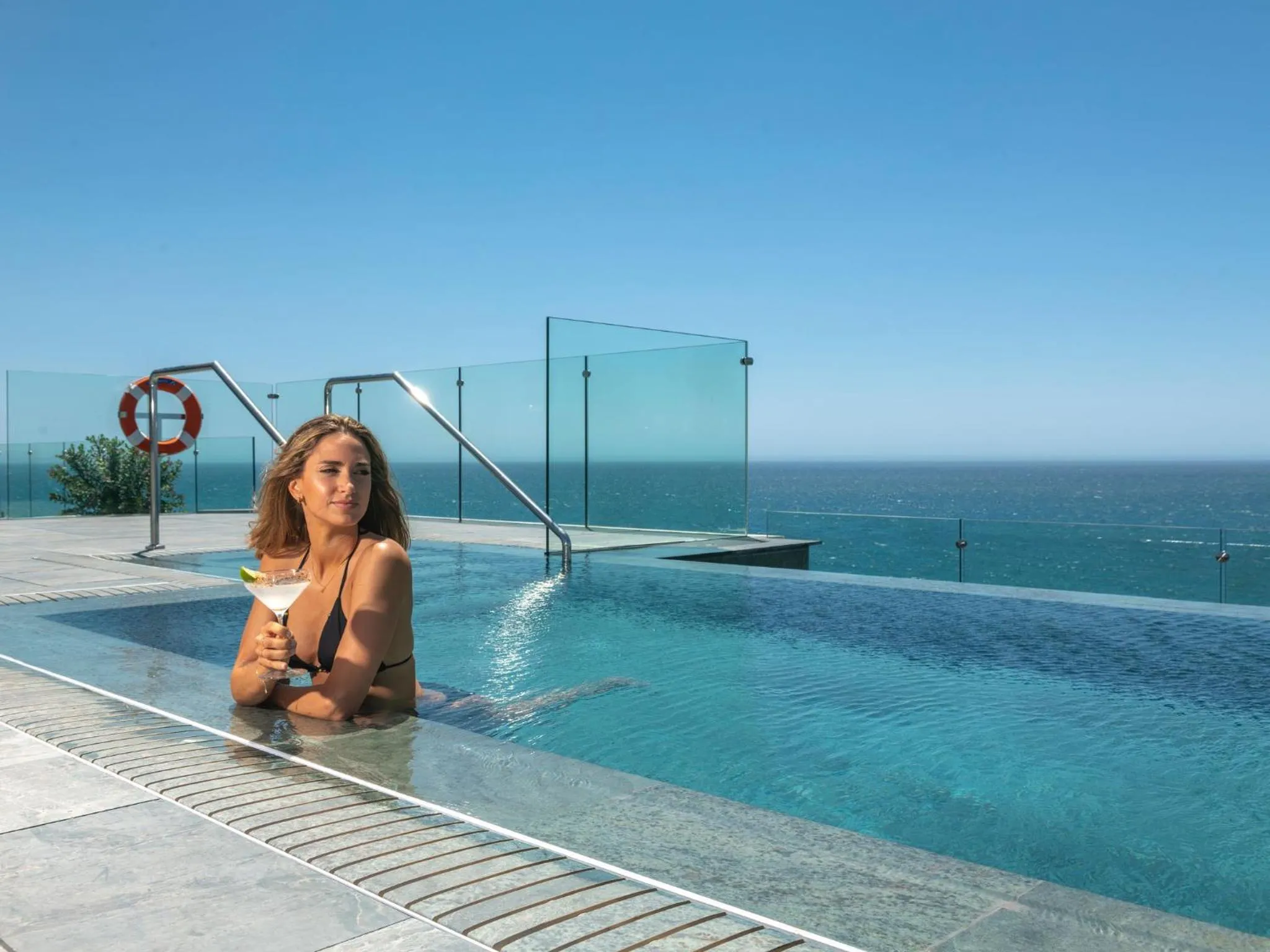 Swimming pool in El Fuerte Marbella