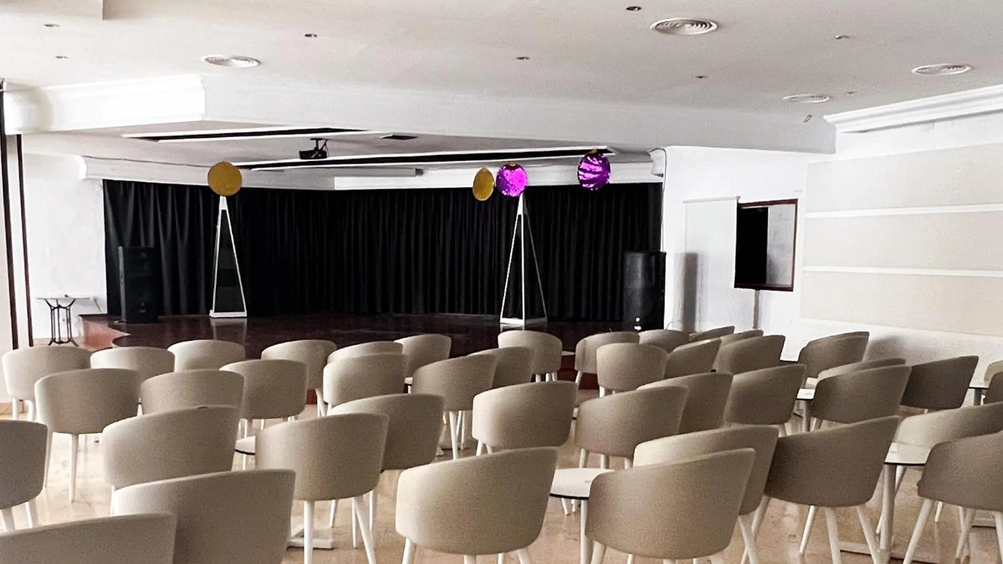 Entertainment in BLUESEA Costa Jardin & Spa