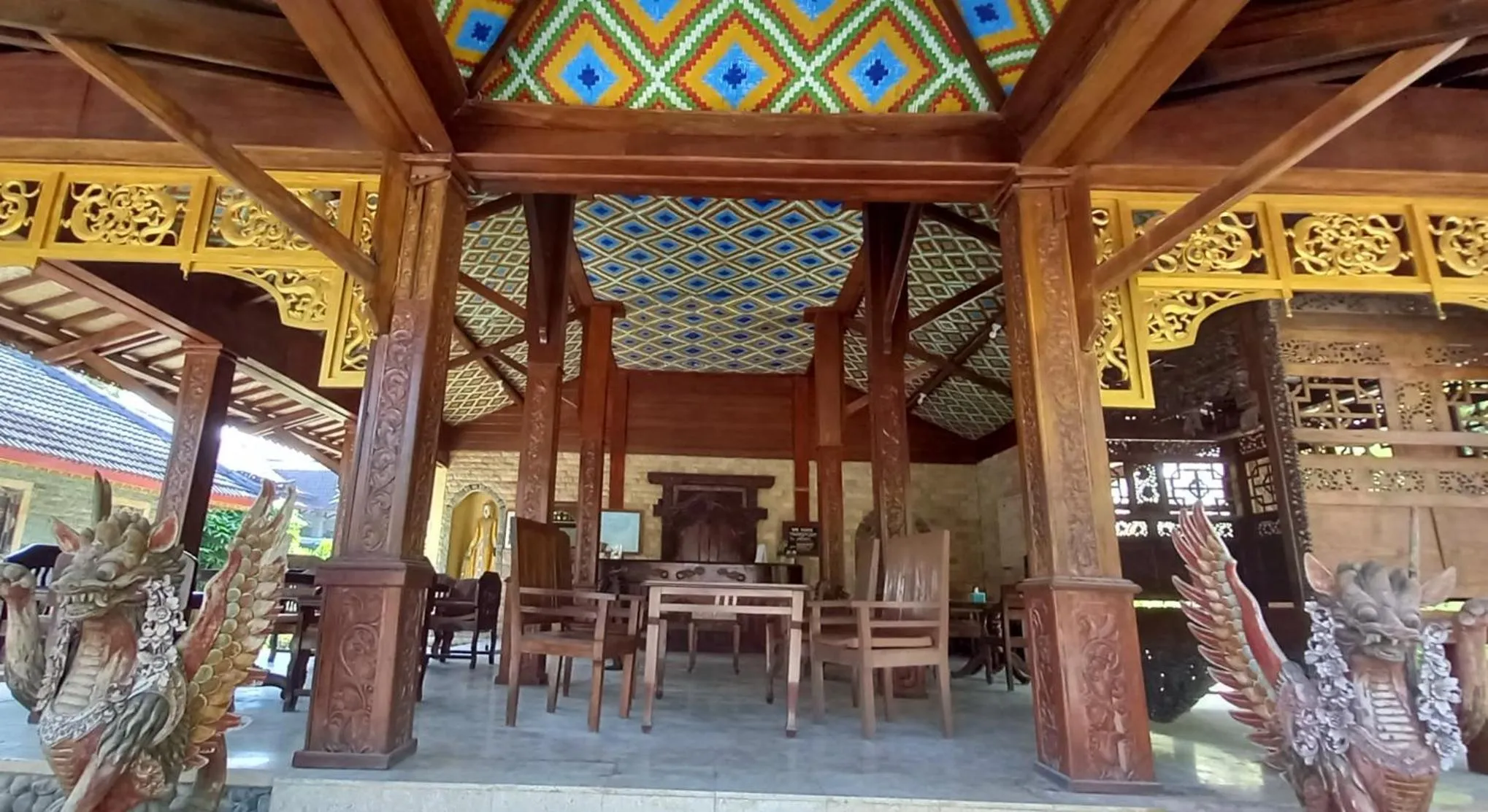 Restaurant/places to eat in Matahari Inn Kuta Lombok