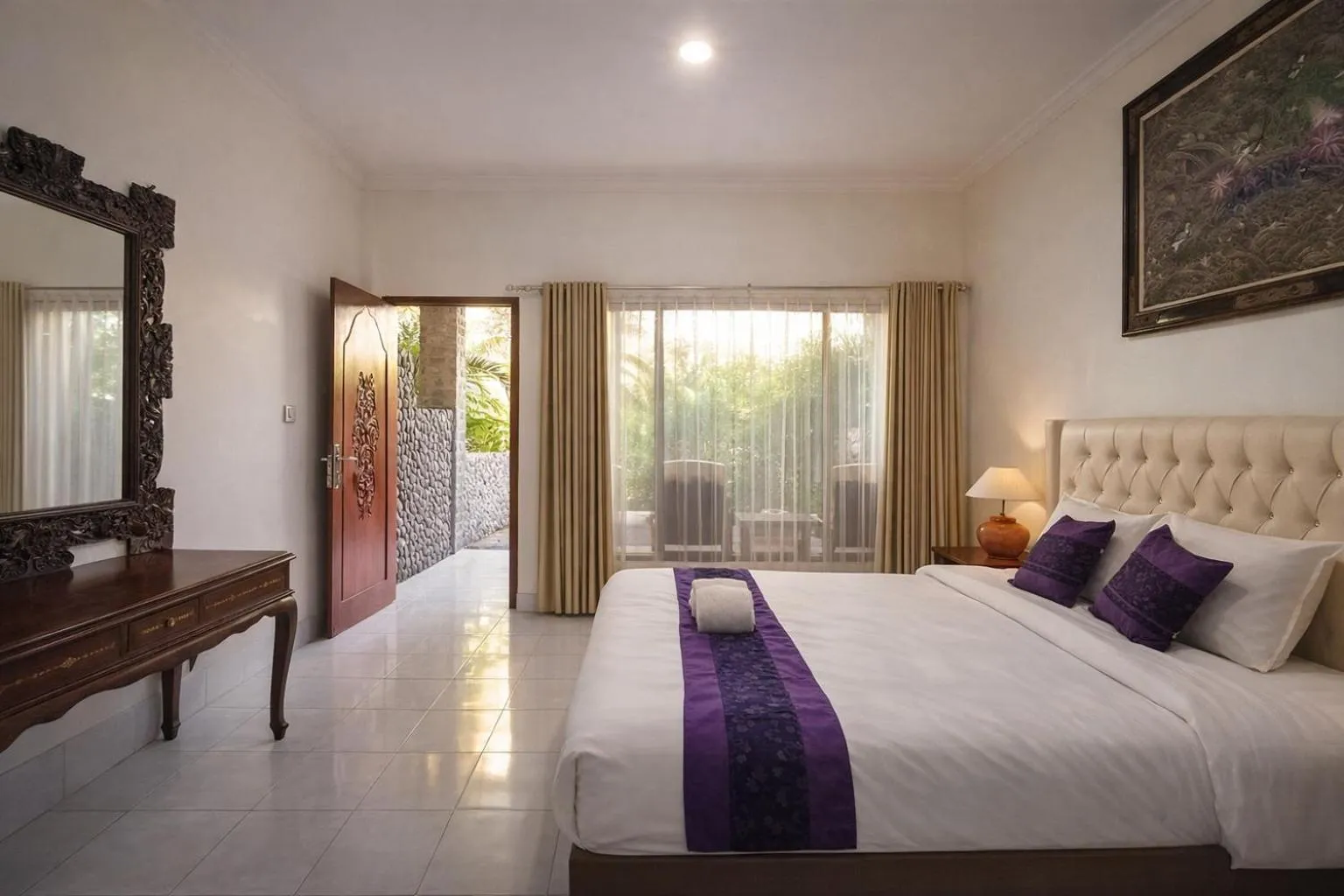 Bed in Matahari Inn Kuta Lombok