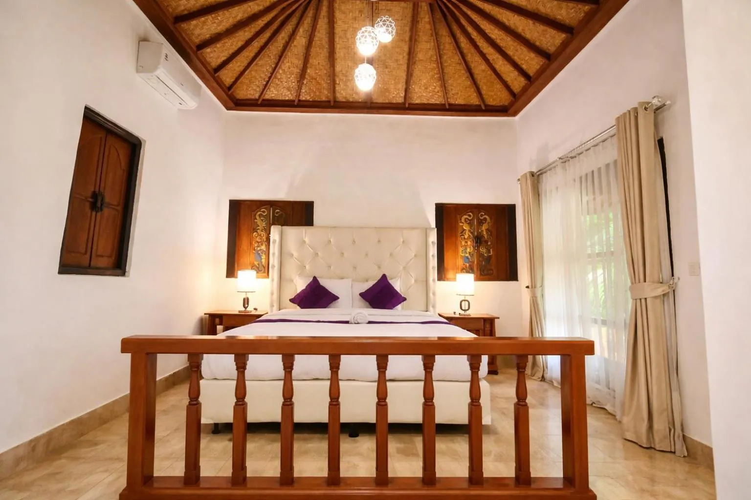 Bed in Matahari Inn Kuta Lombok