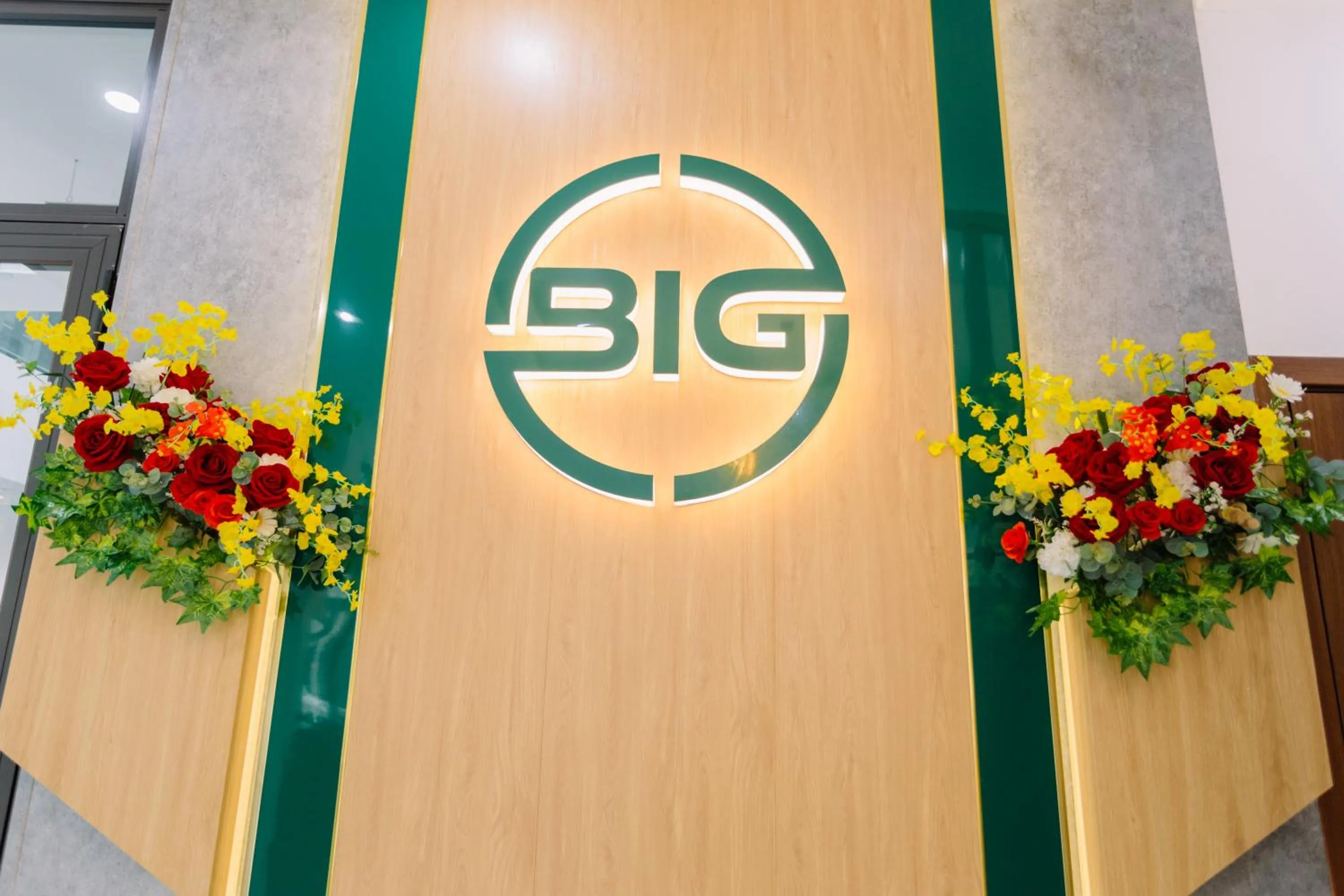 Property logo or sign in Big Hotel Lào Cai