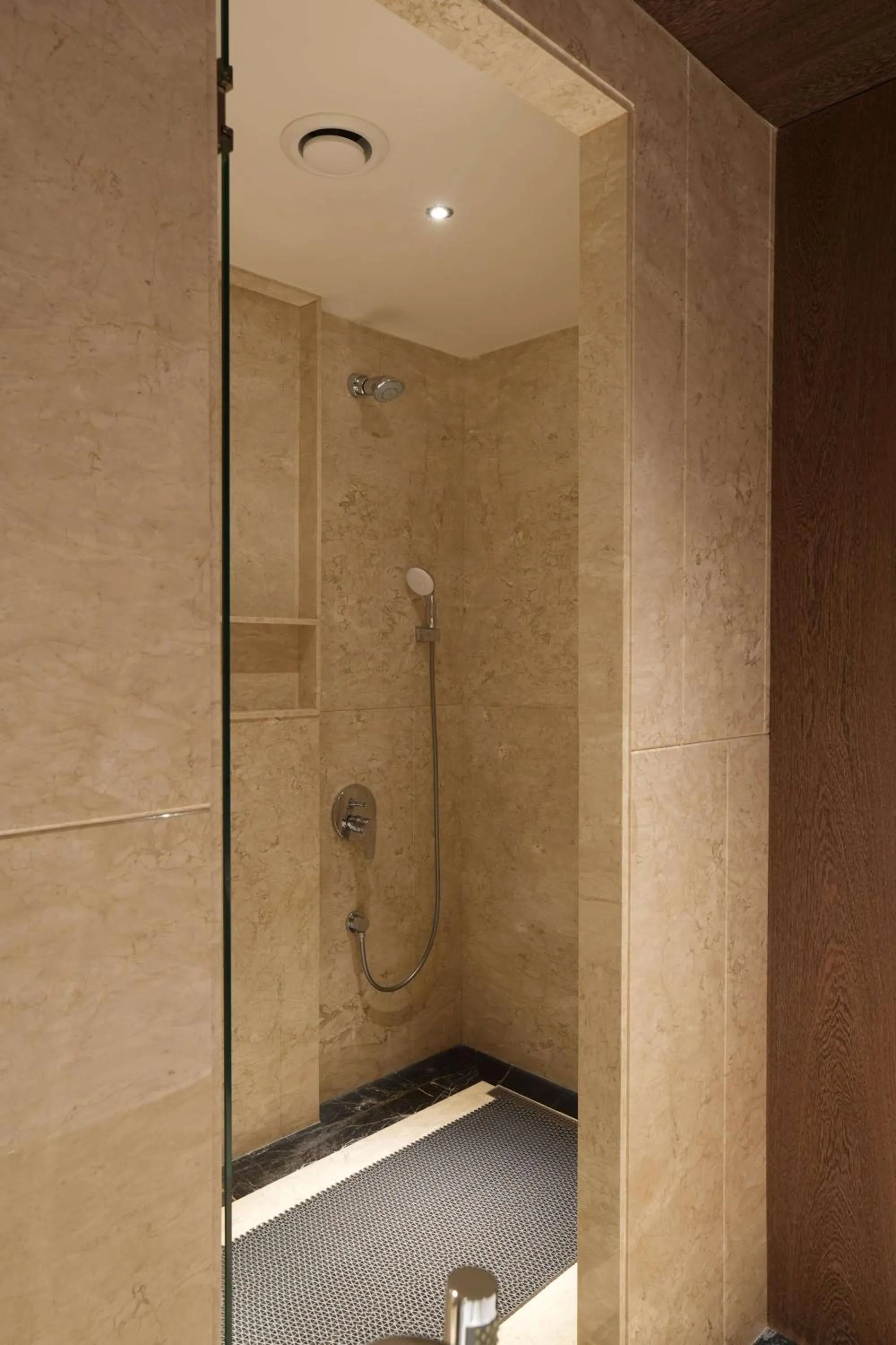 Bathroom in Parallel Hotel Udaipur, a member of Radisson Individuals