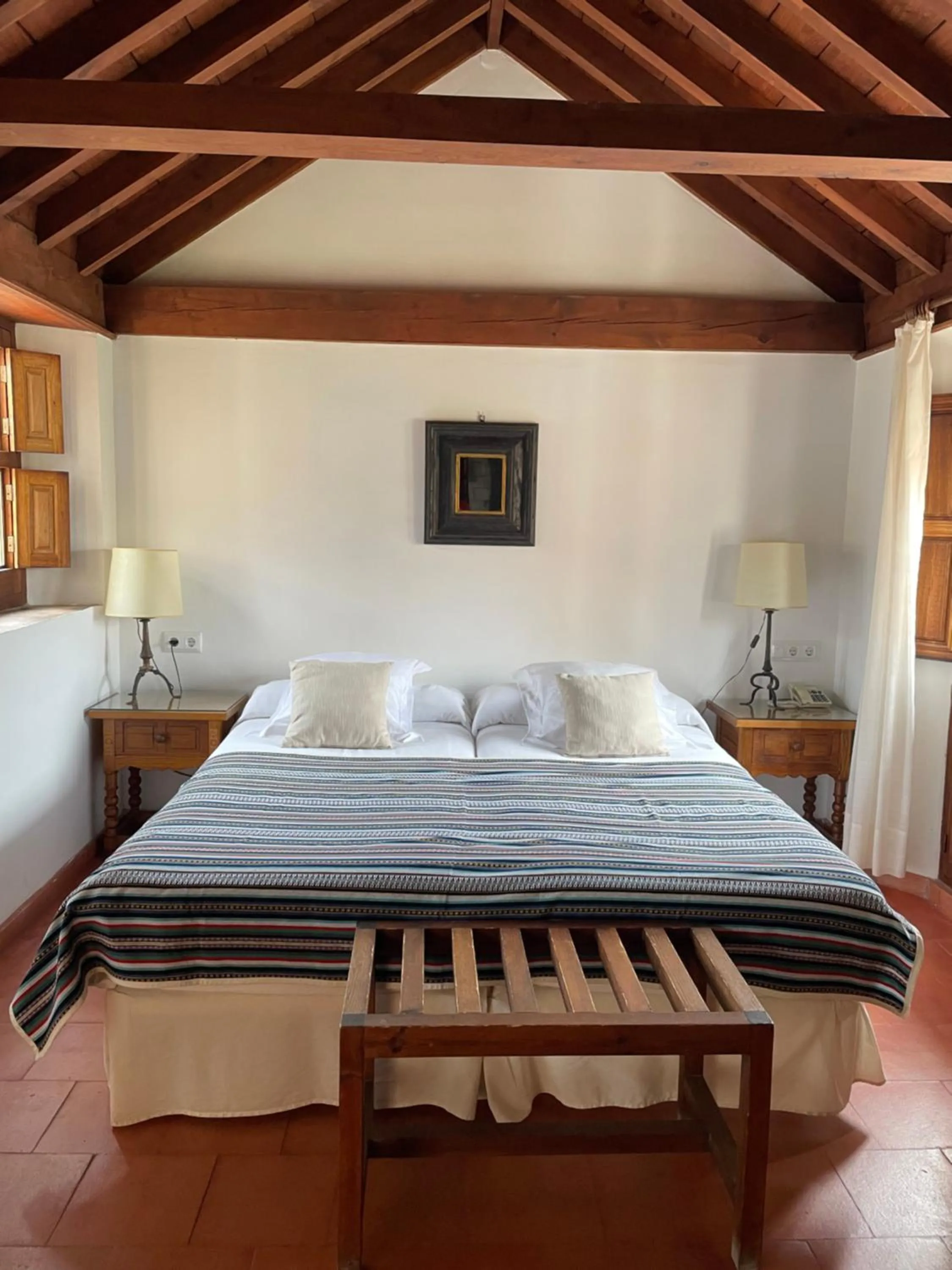 Bed in Hotel Santa Isabel La Real