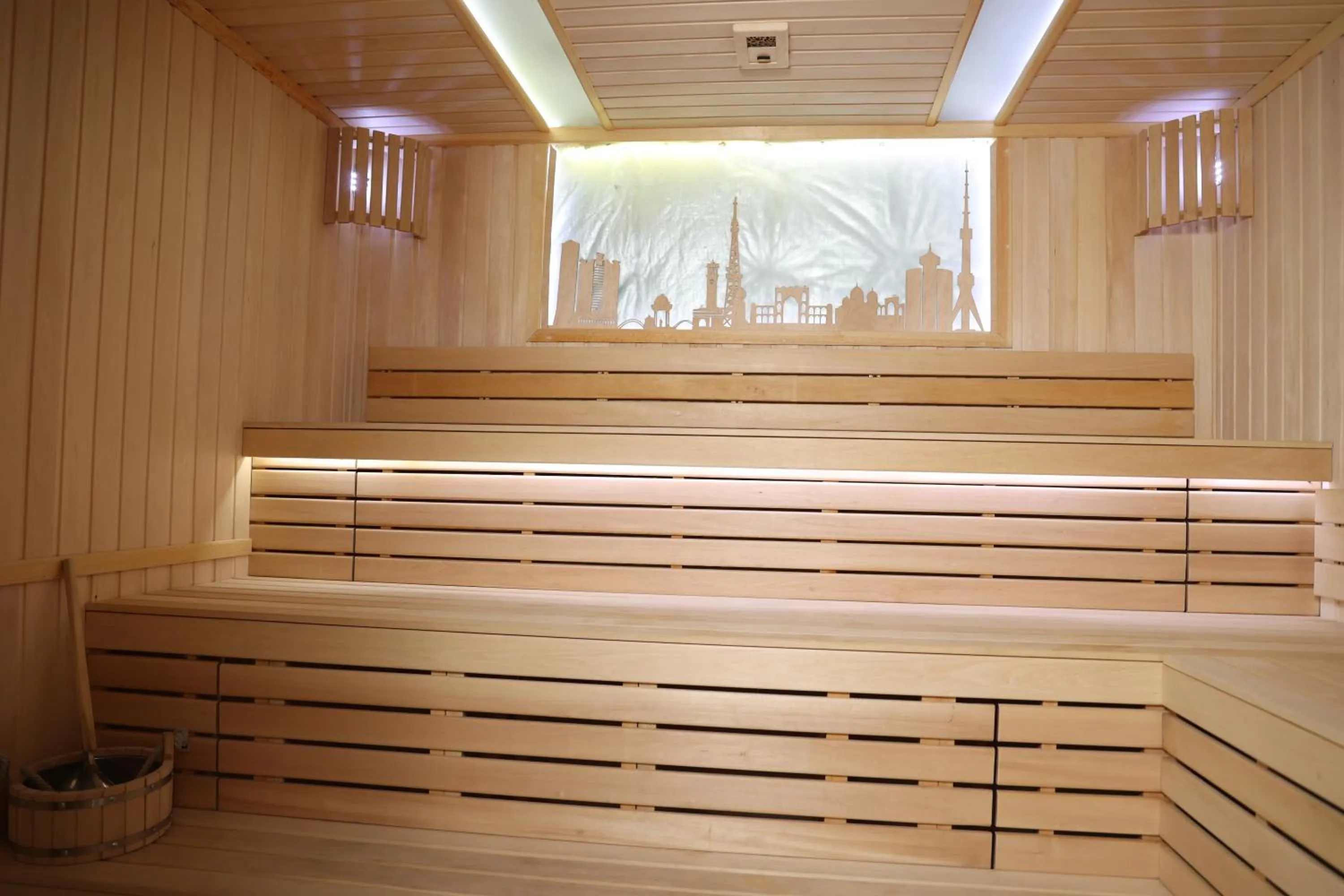 Sauna in Mir Luxe Plaza