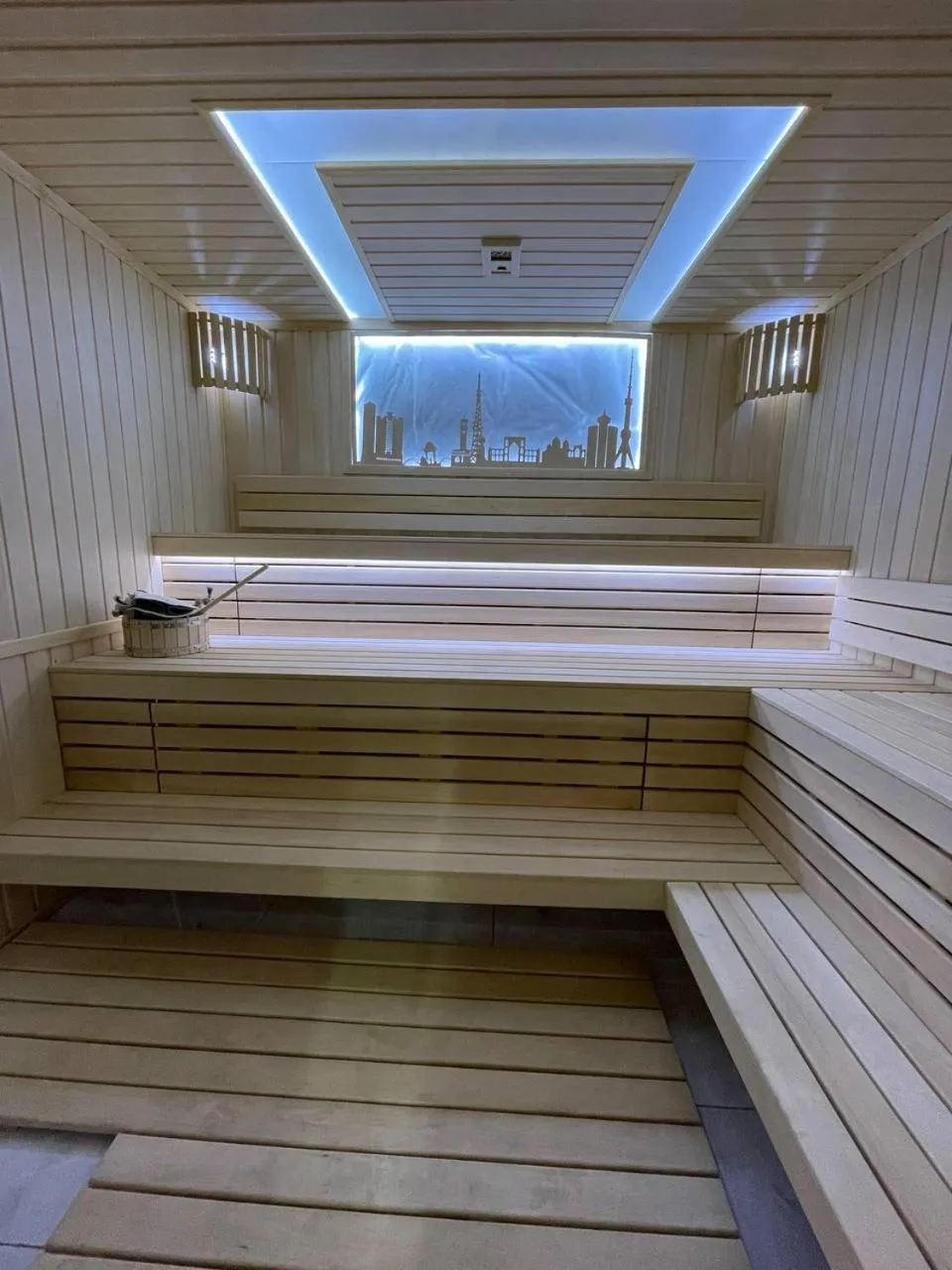Sauna in Mir Luxe Plaza