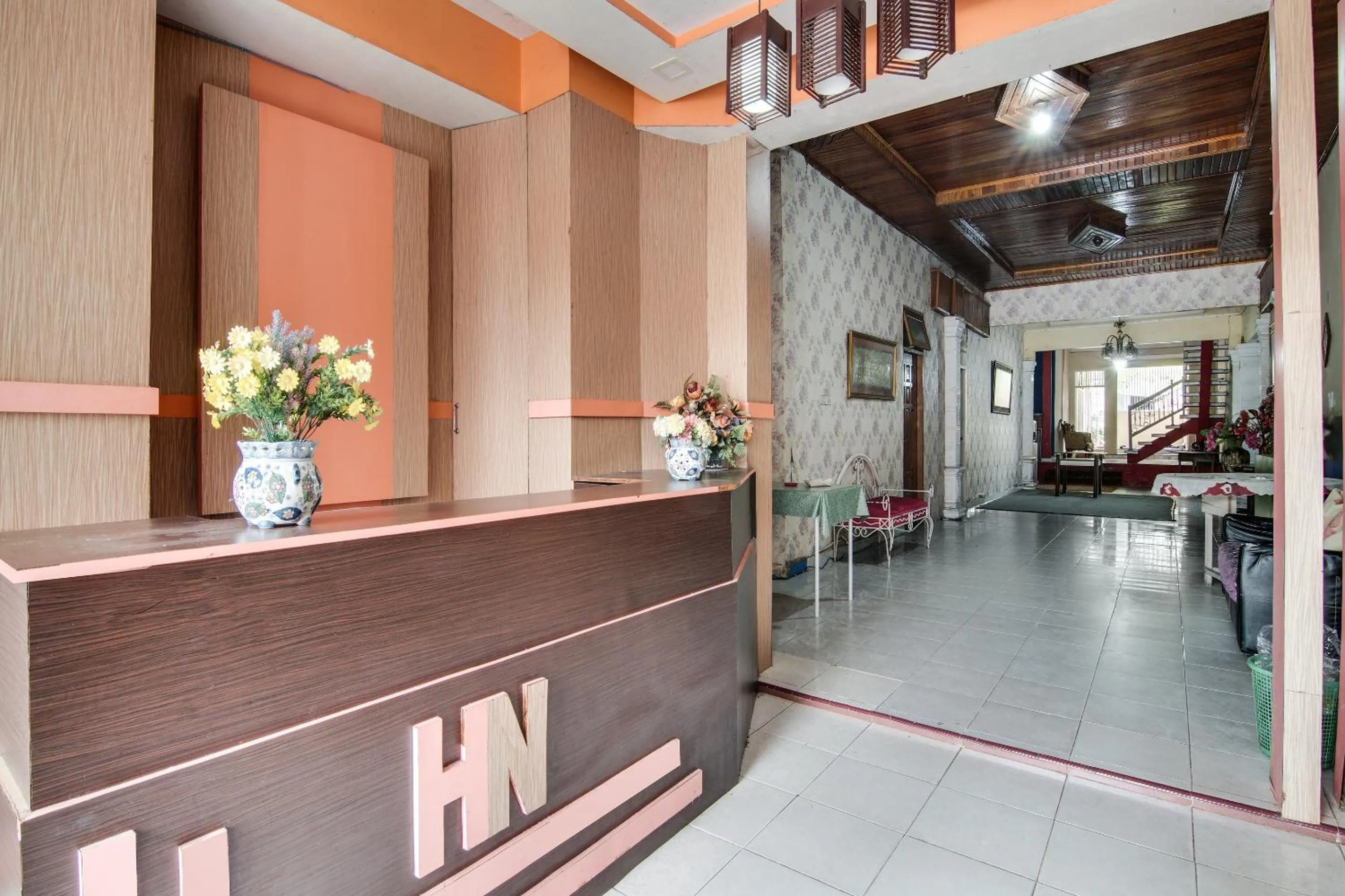 Lobby or reception in Hotel O Nirvana Homestay Syariah