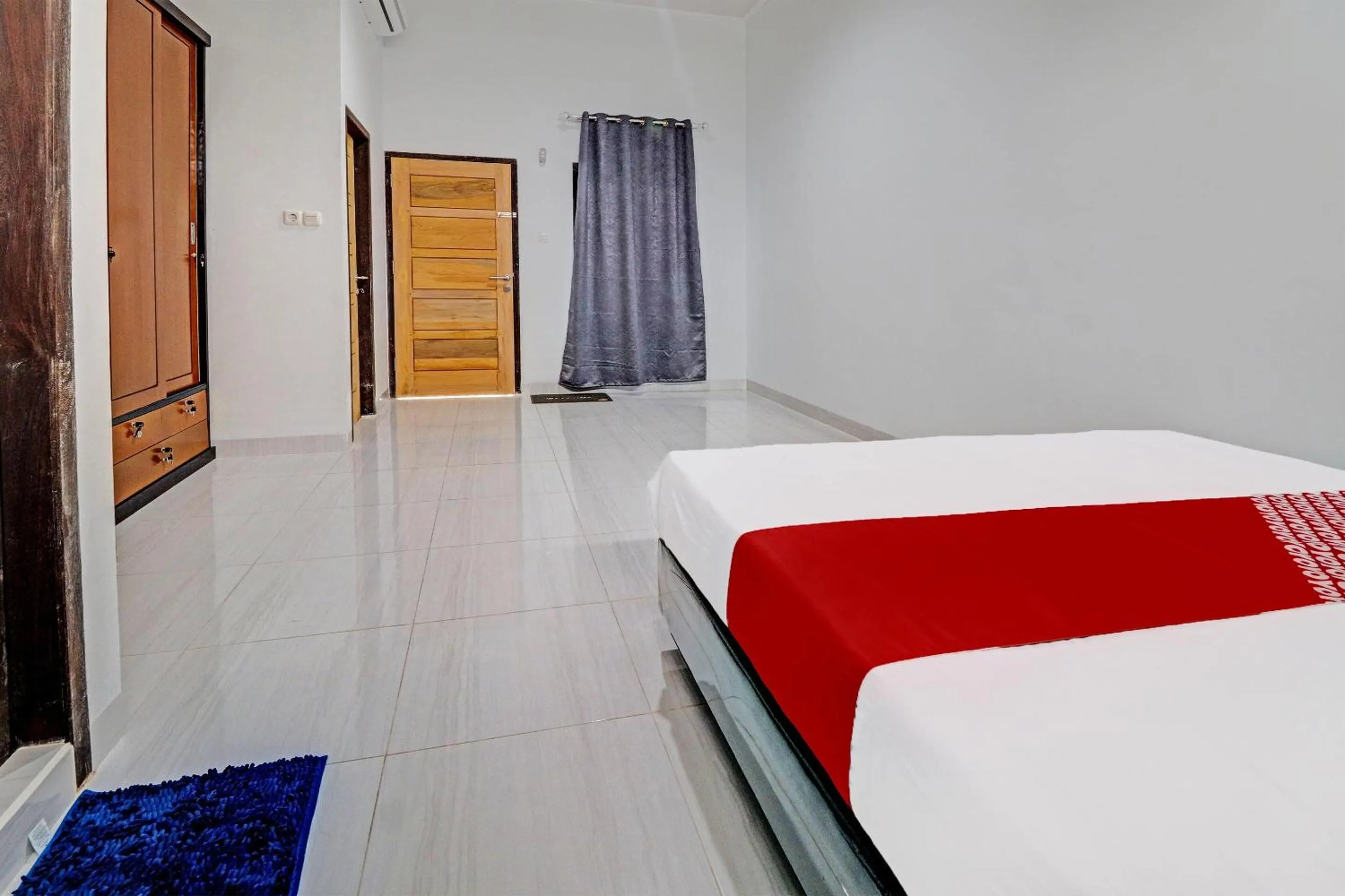 Bedroom, Bed in OYO 92057 Reny Kost Syariah