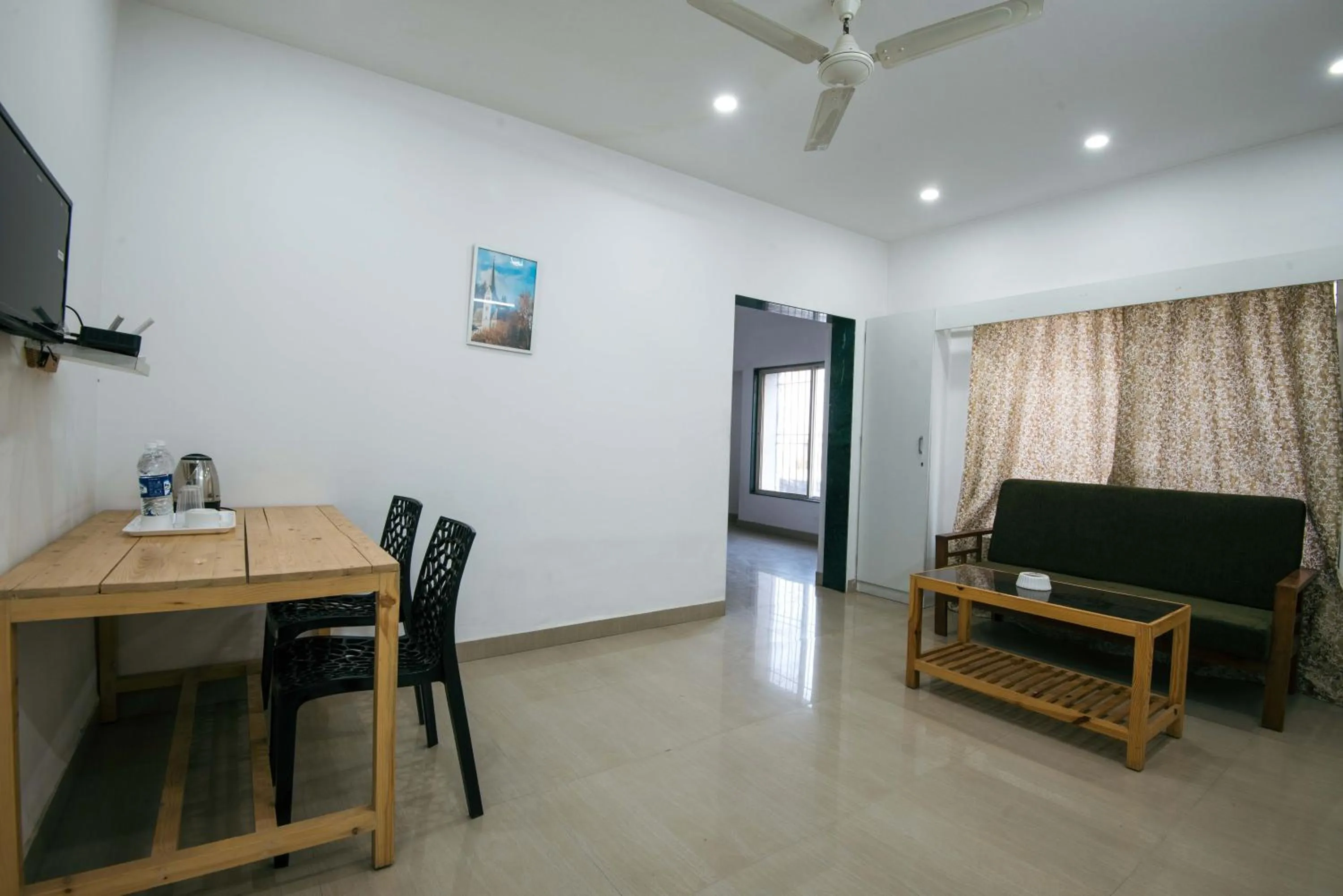 Seating area in Treebo Empire Executive, Hinjewadi