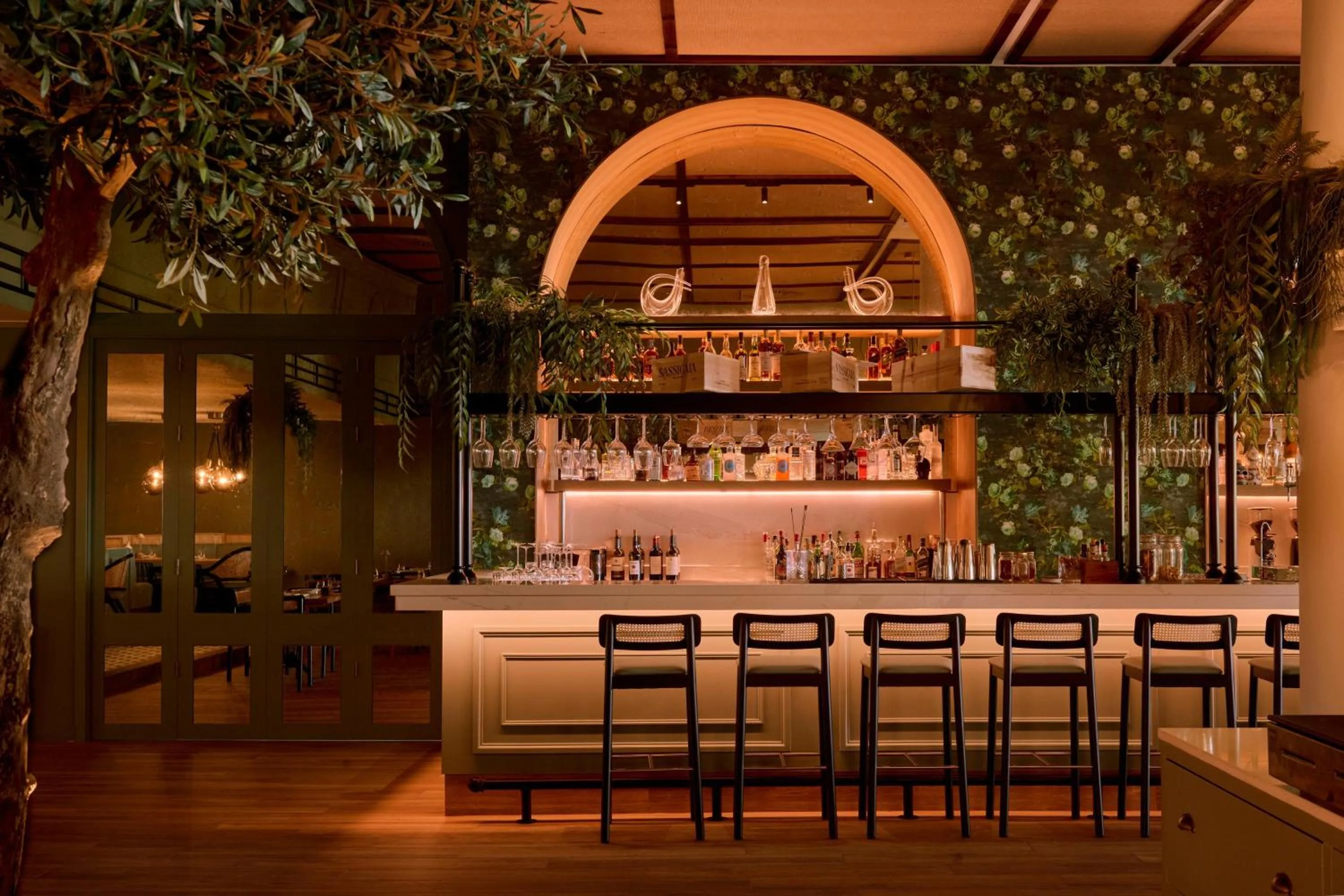 Restaurant/places to eat in METT Marbella Estepona