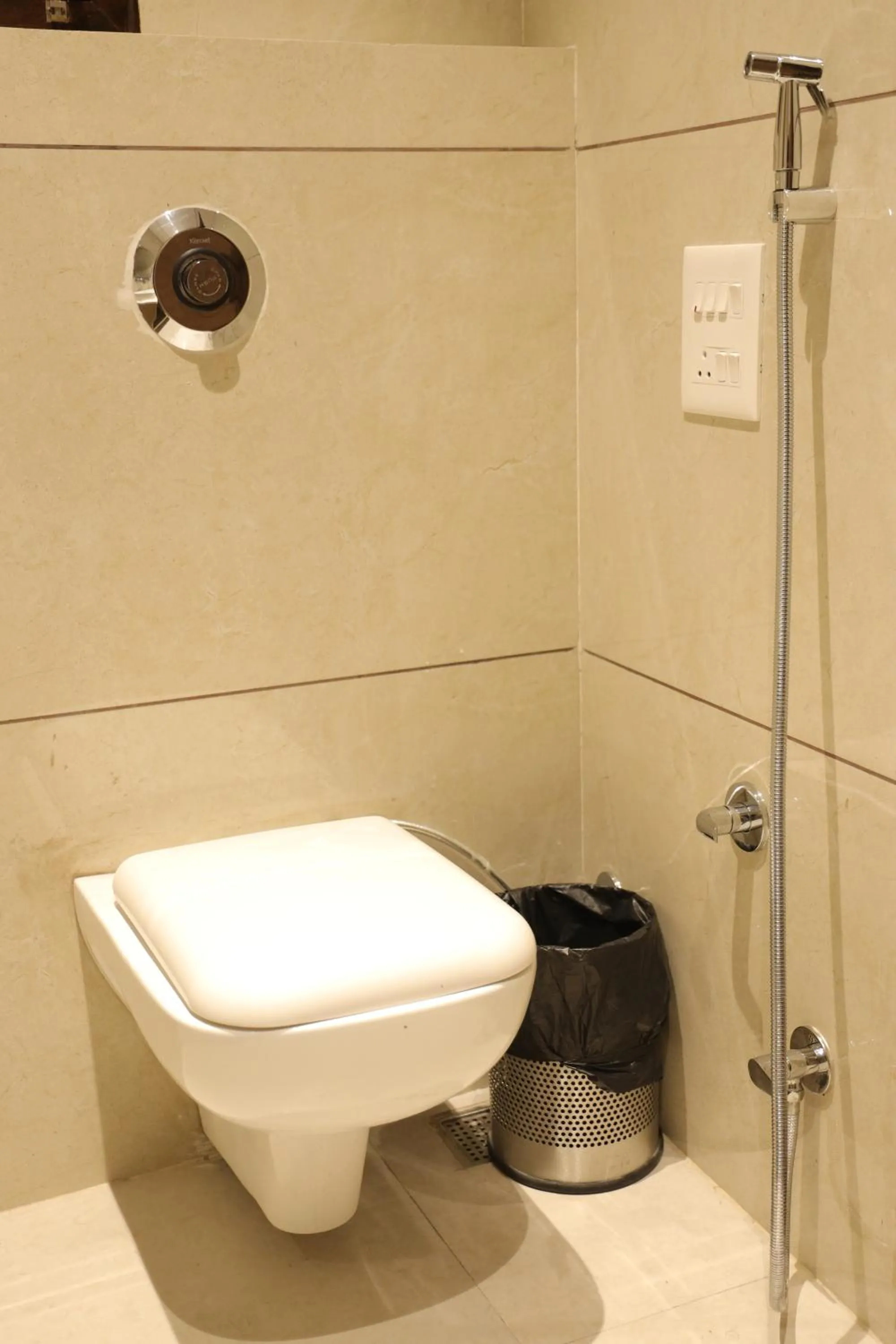 Shower in Hotel Crown Savoy, Near Railway Station & GURU NANAK DEV UNIVERSITY