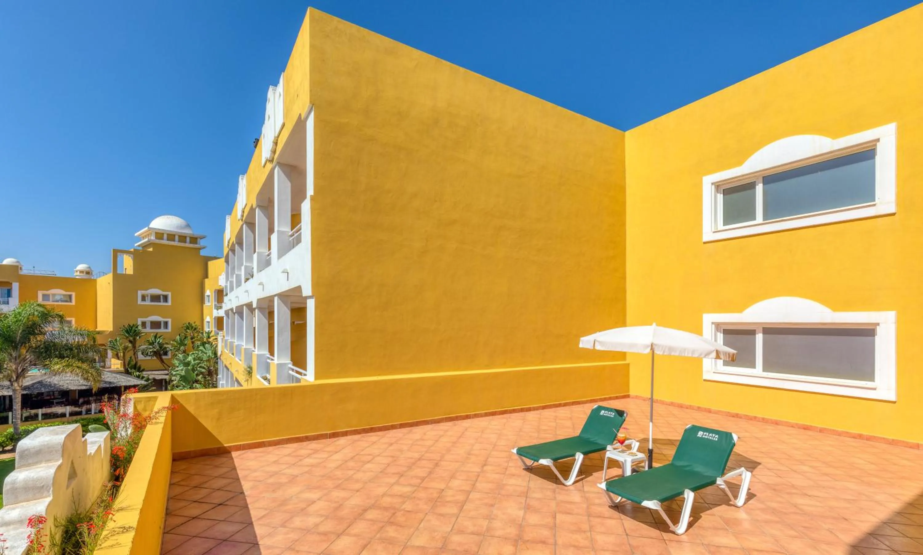 Property building in Playazimbali