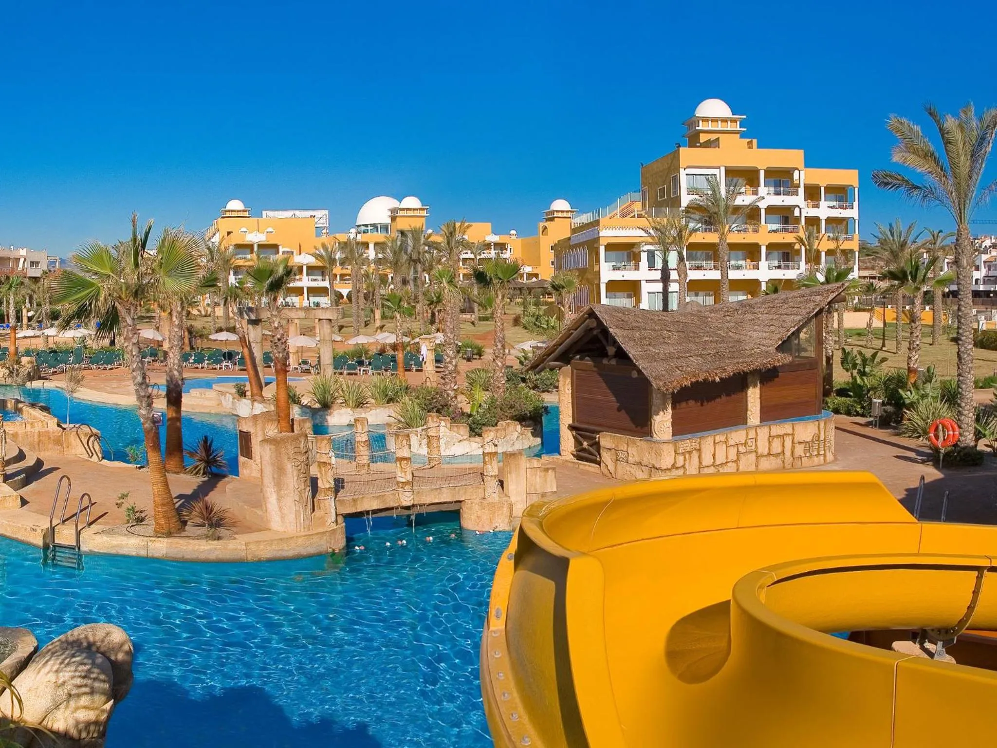 Swimming pool in Playazimbali