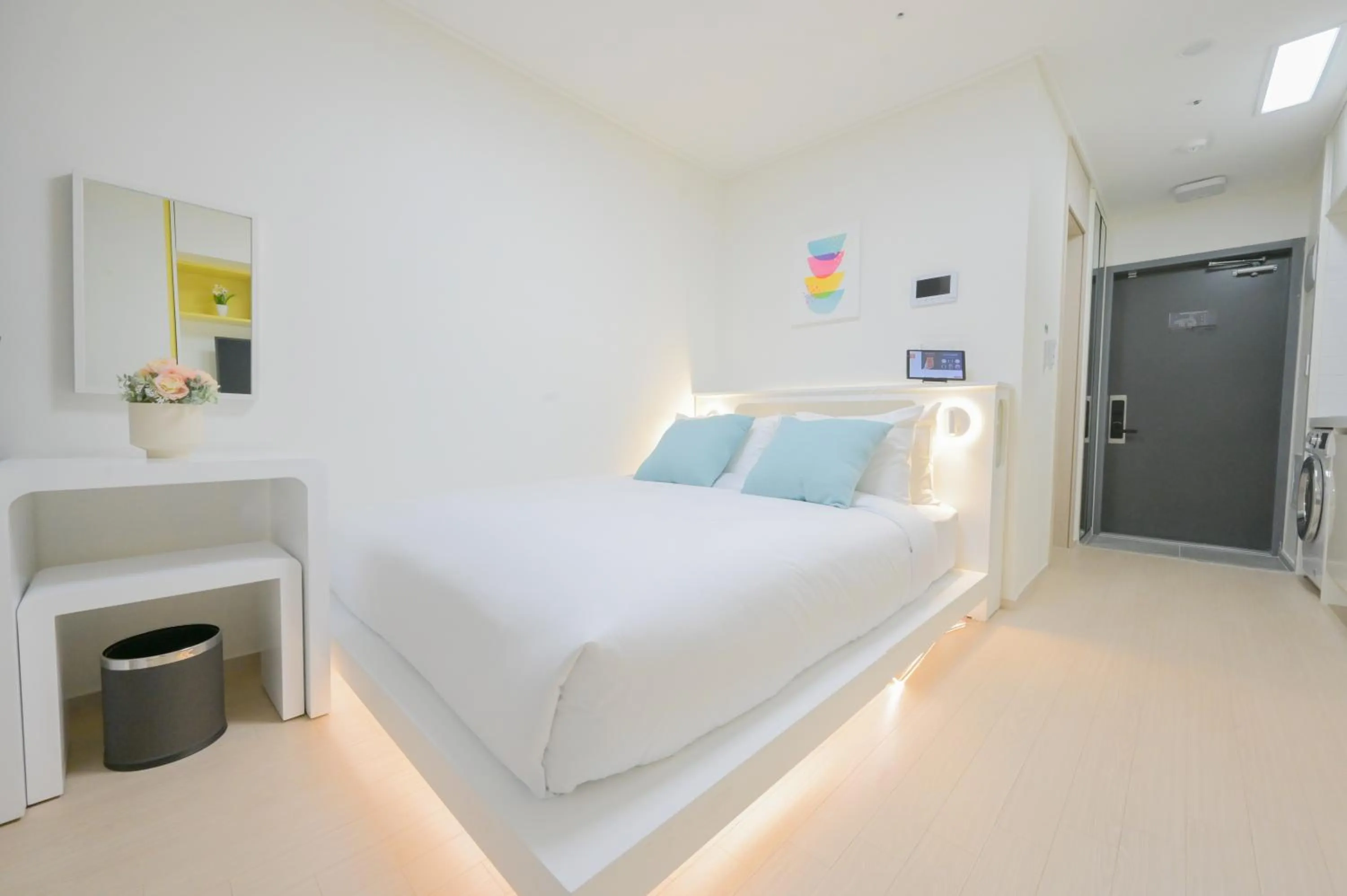 Bed in E7 YANGYANG JUKDO