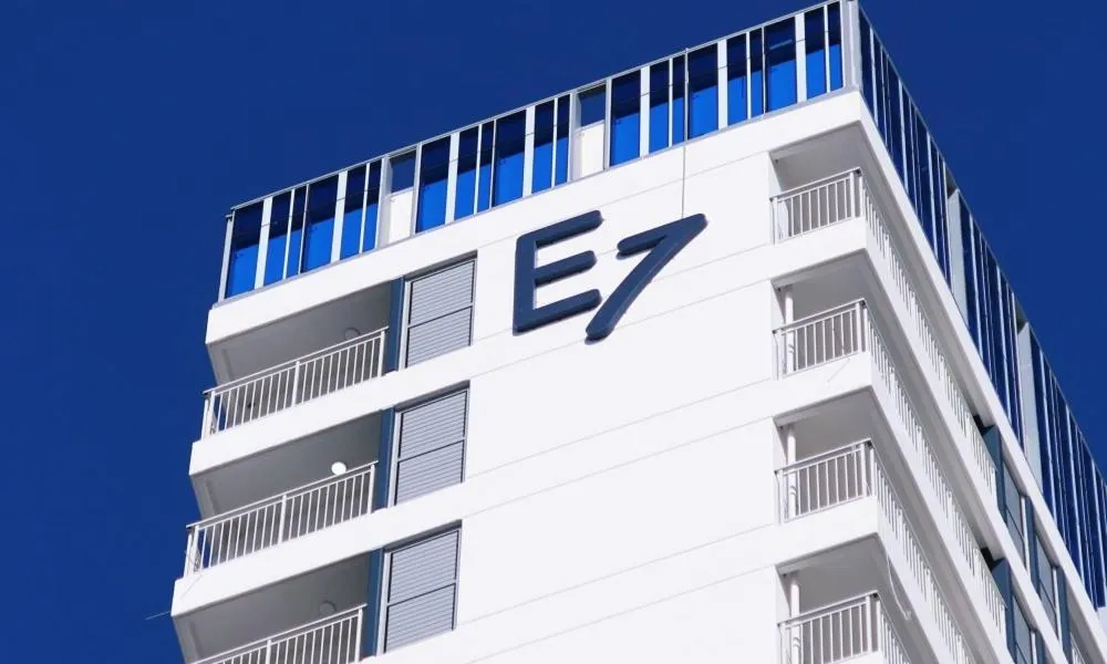 Property logo or sign in E7 YANGYANG JUKDO