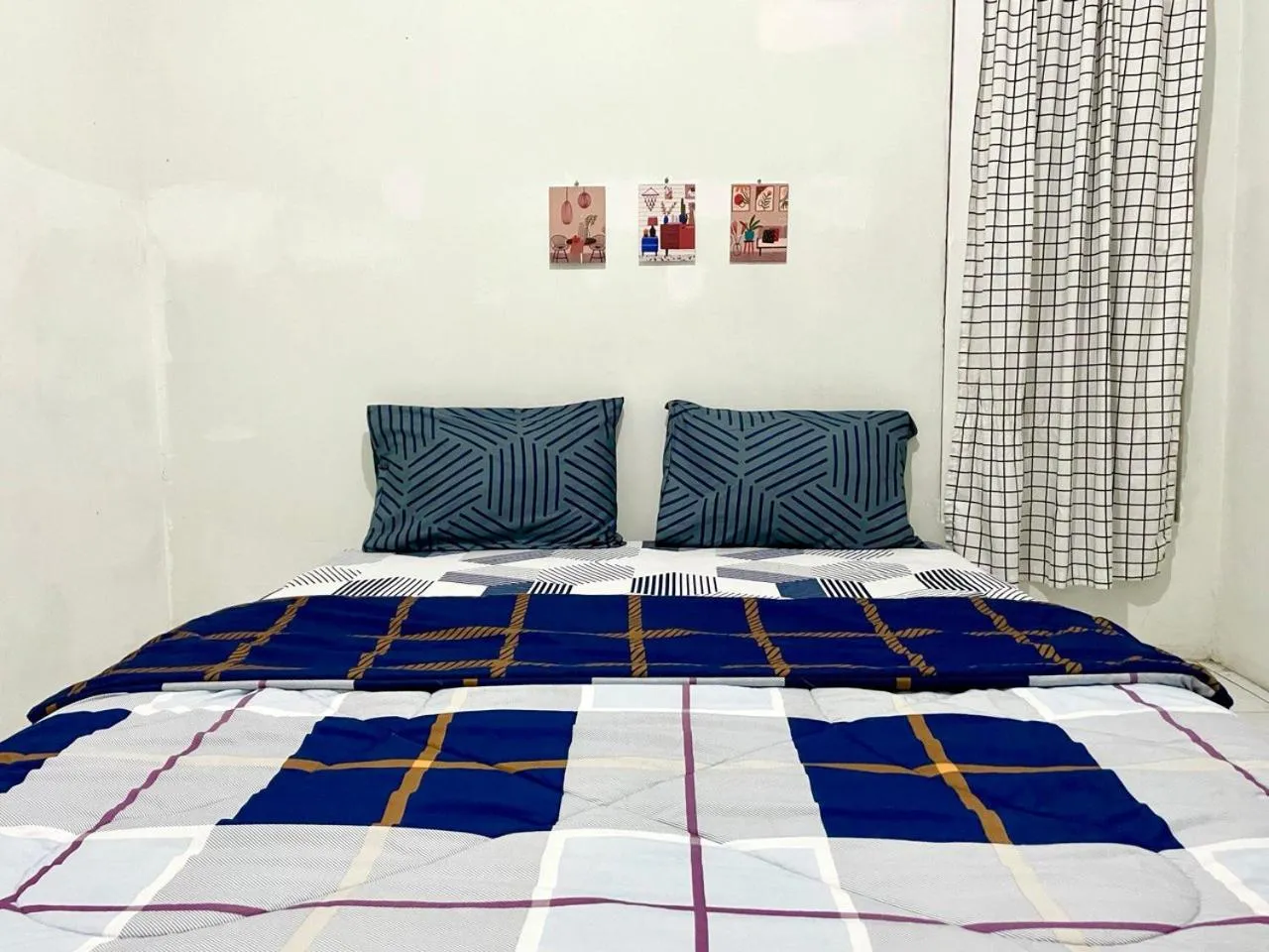 Bed in Dehome near Pakuwon Mall