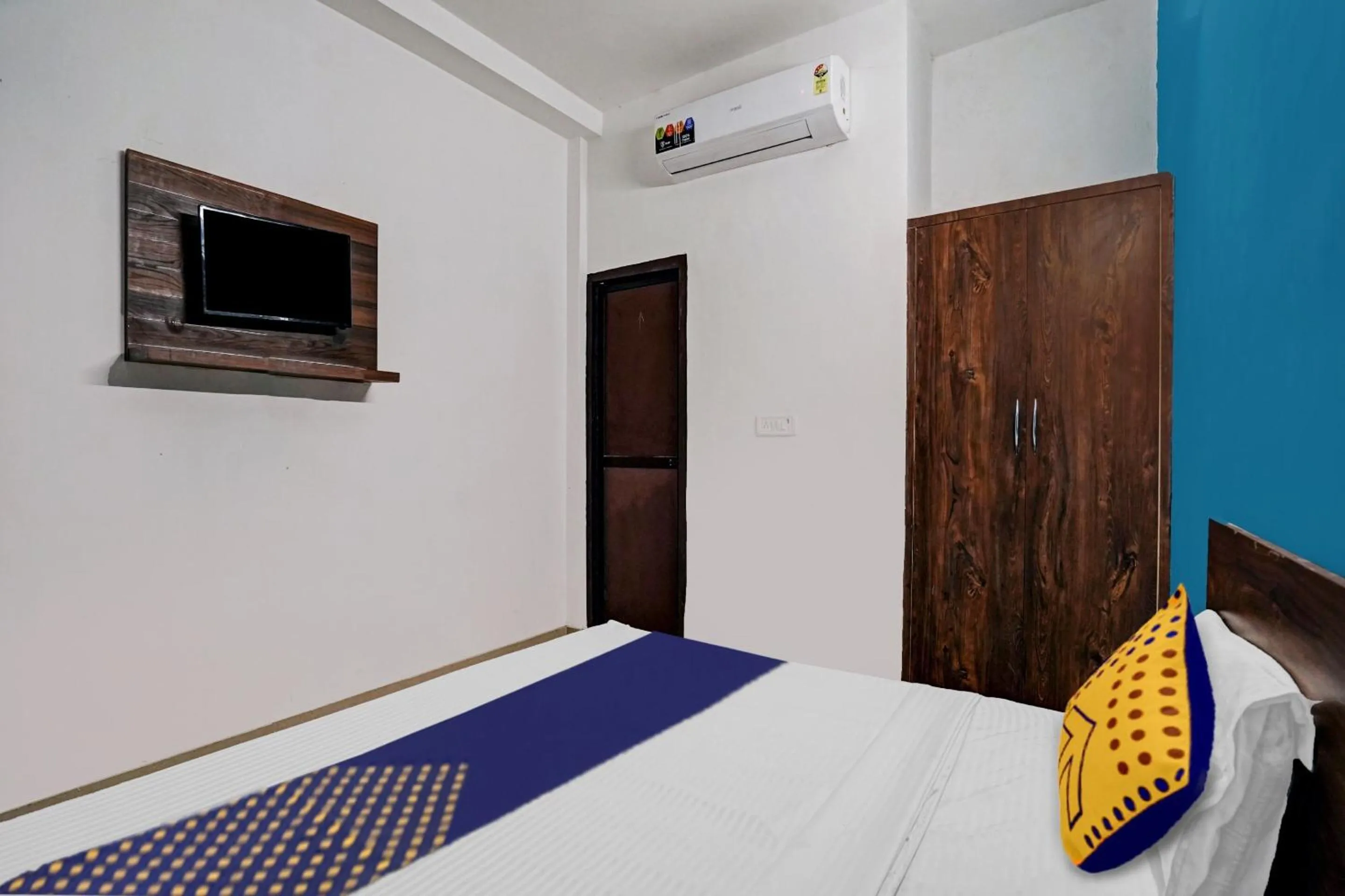 Bedroom, Bed in Spot On AK Residency