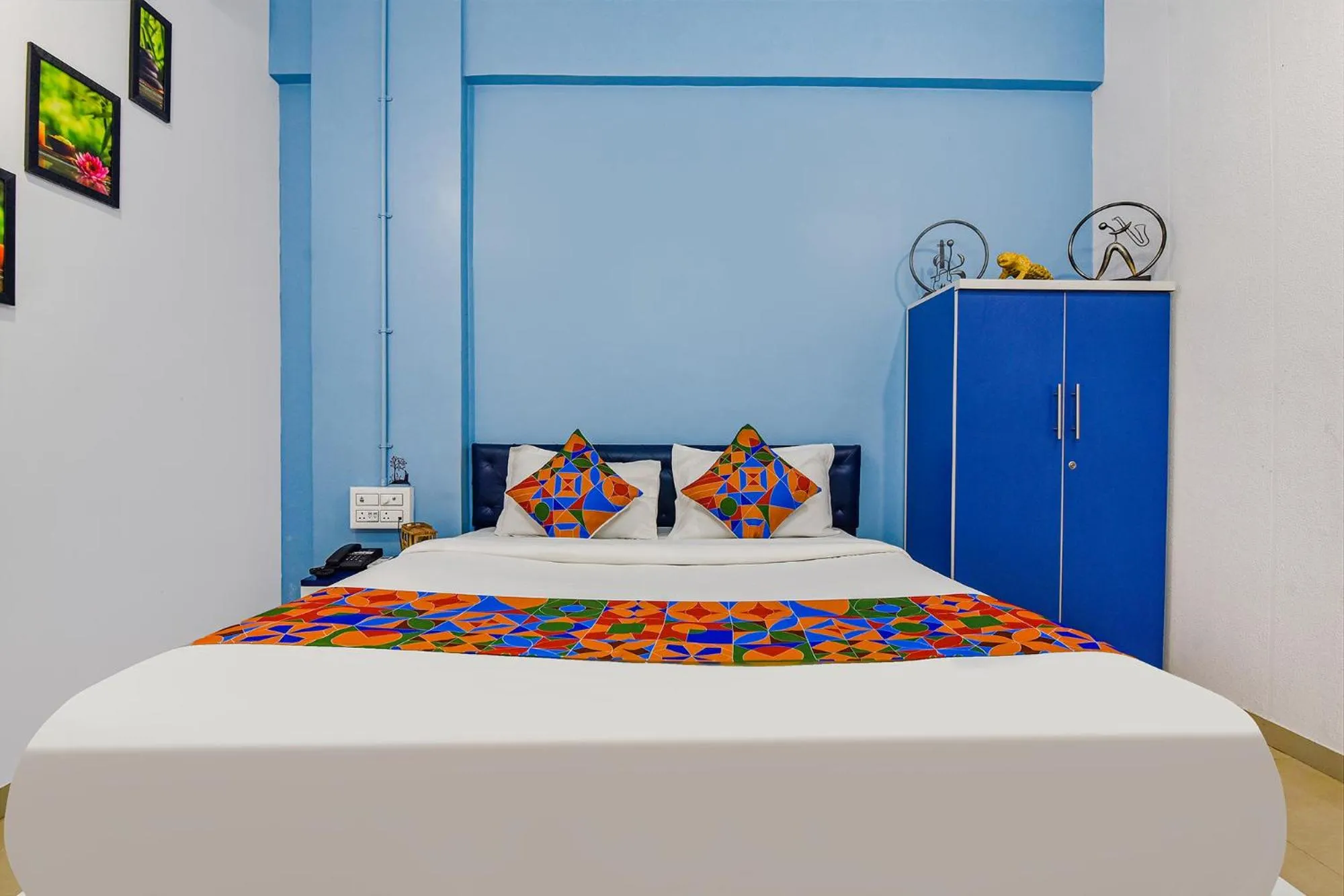 Bed in Via Solitaire