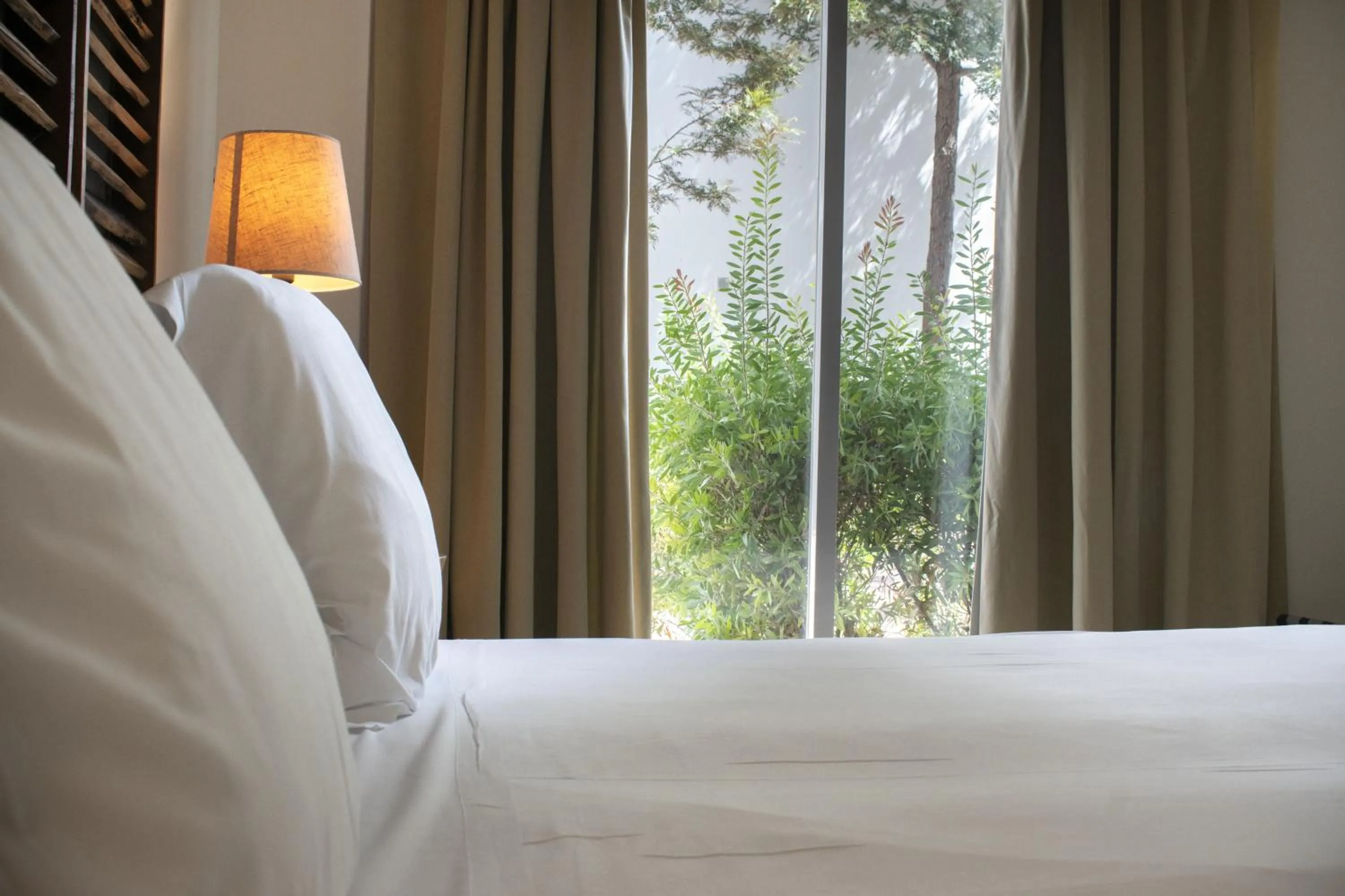 Bed in Fairplay Golf & Spa Resort - by Grupo Tribu