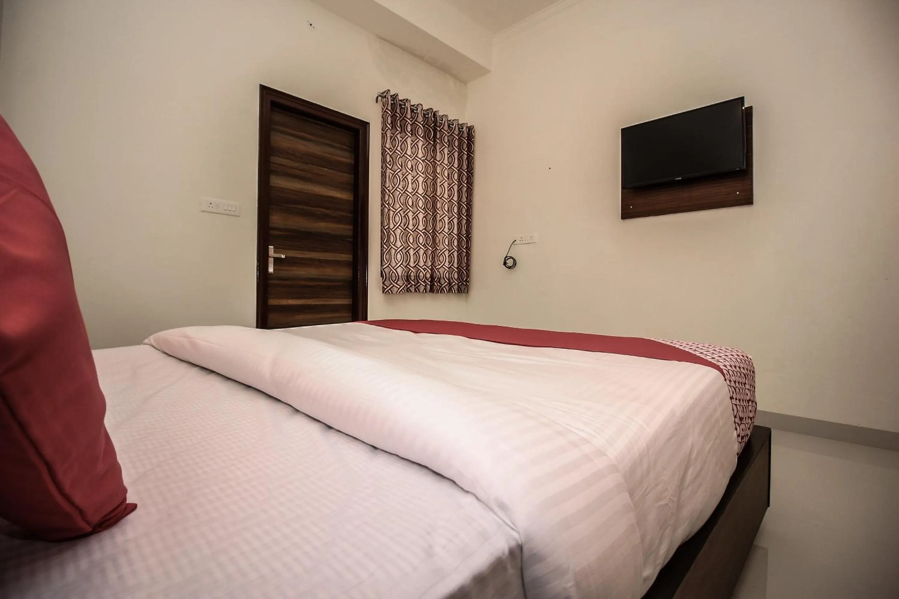 Bedroom in Hotel Karni Vilas