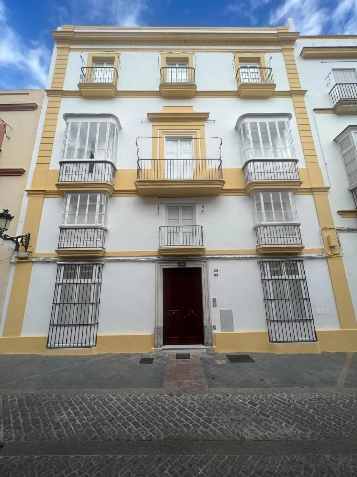 Facade/entrance in Apartamento Duplex casa Palacio rehabilitado centro El Puerto