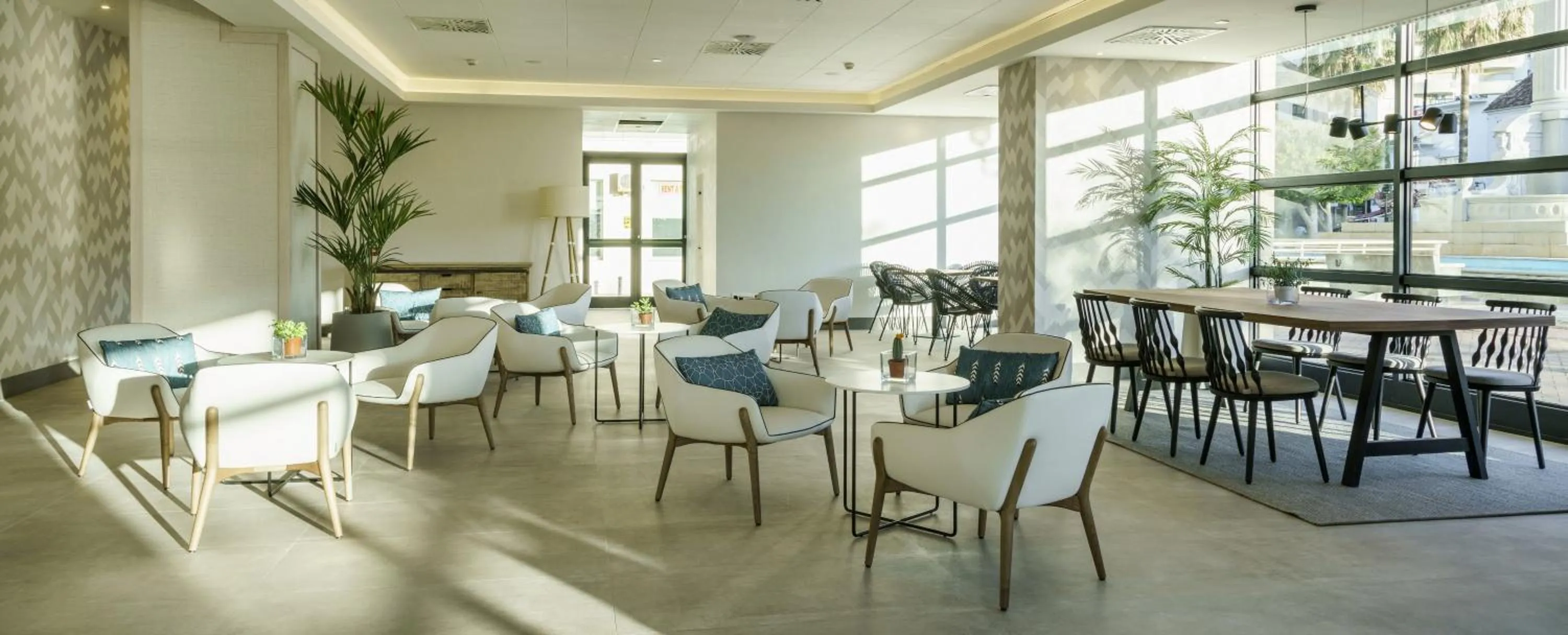 Lobby or reception in Ilunion Fuengirola