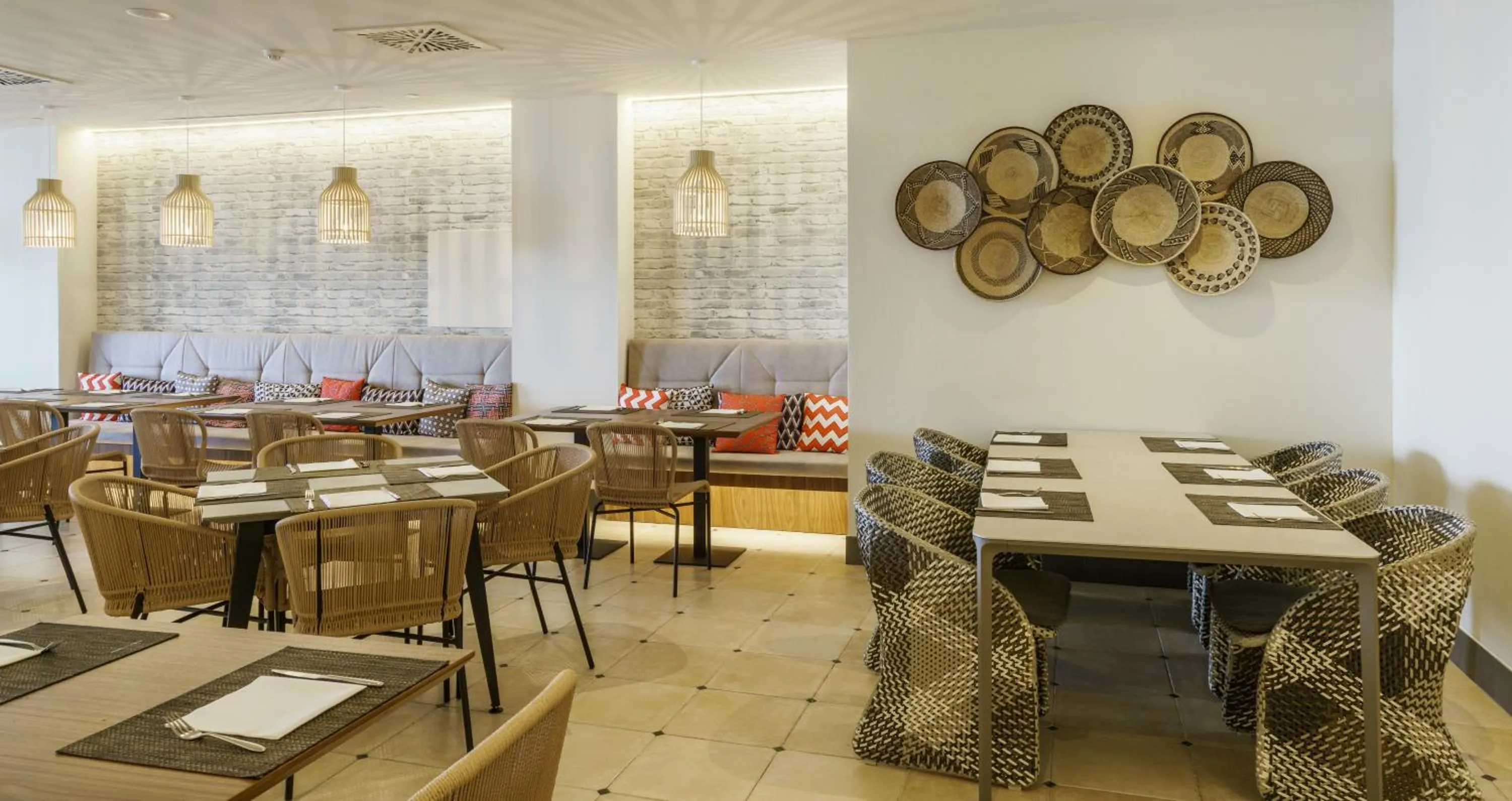 Restaurant/places to eat in Ilunion Fuengirola