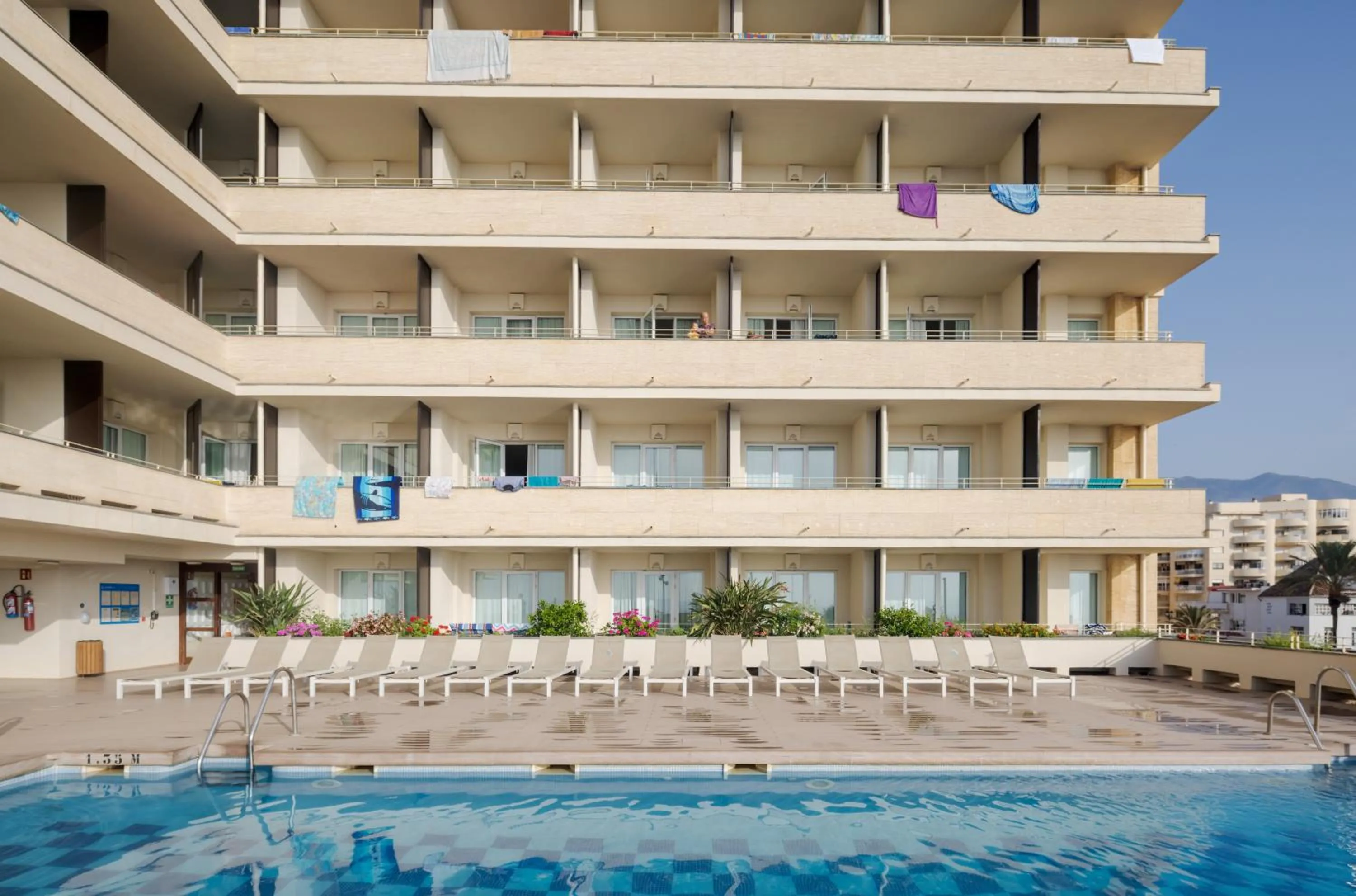 Swimming pool in Ilunion Fuengirola