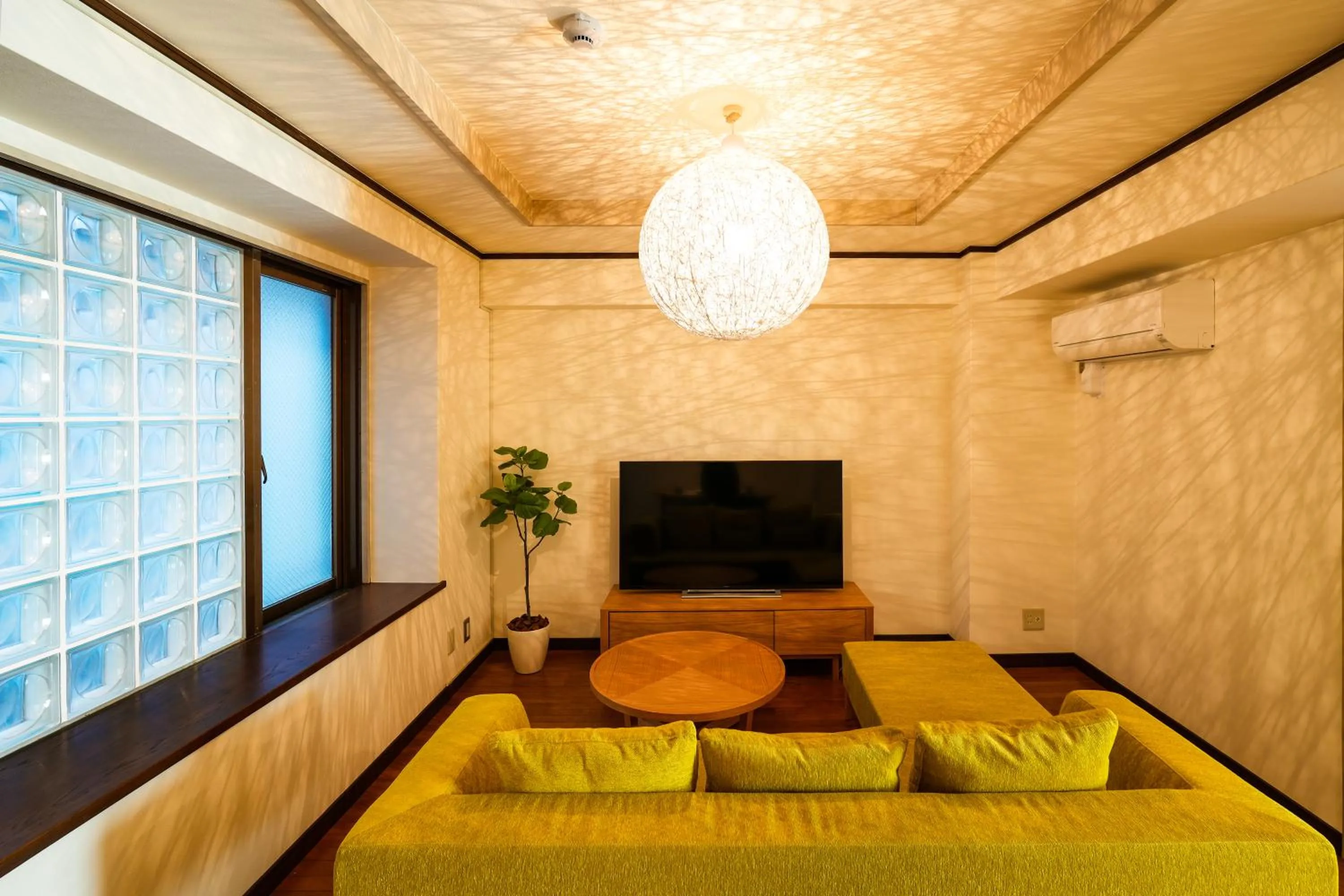 Living room, Bed in Choetsu