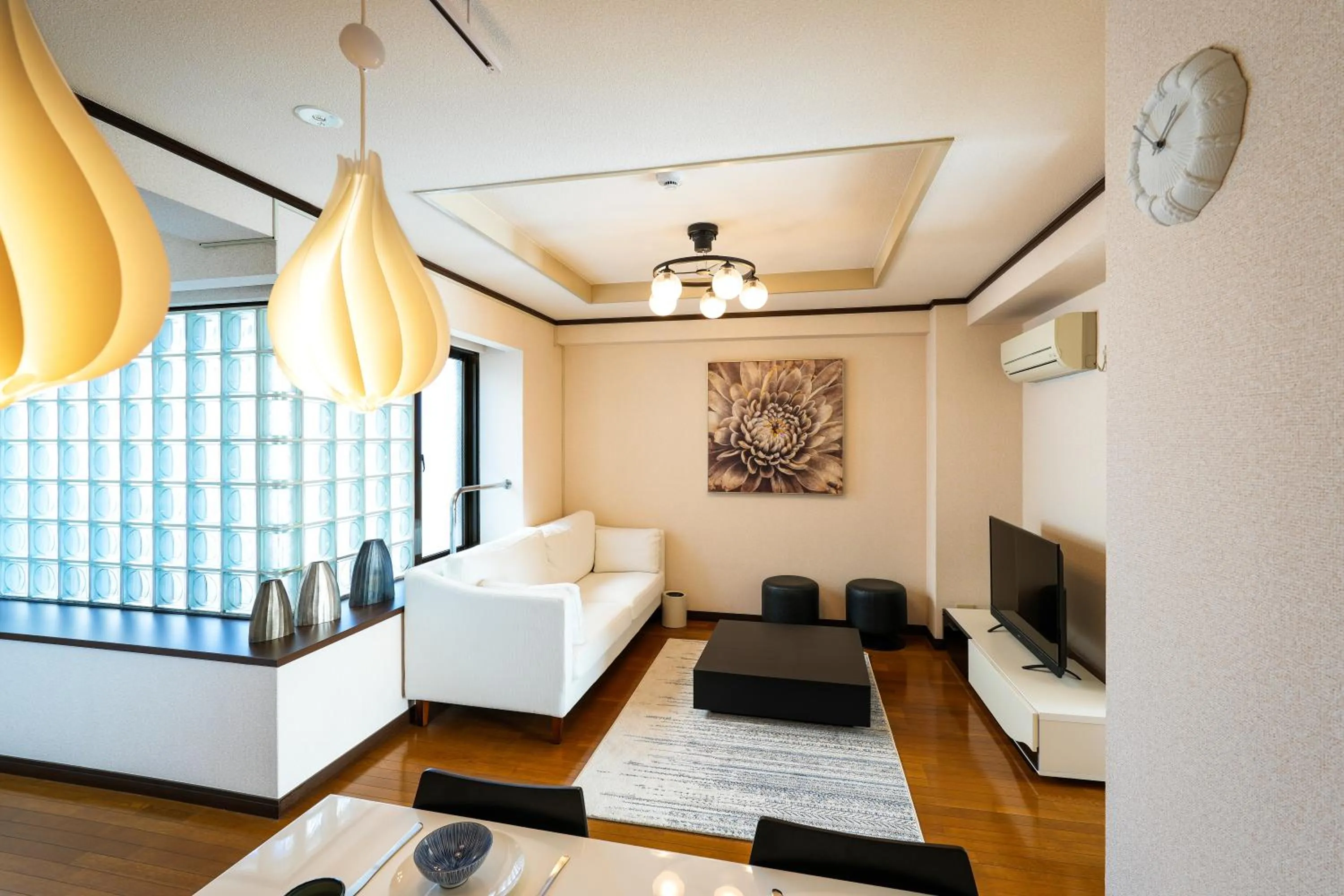 Living room, Bed in Choetsu