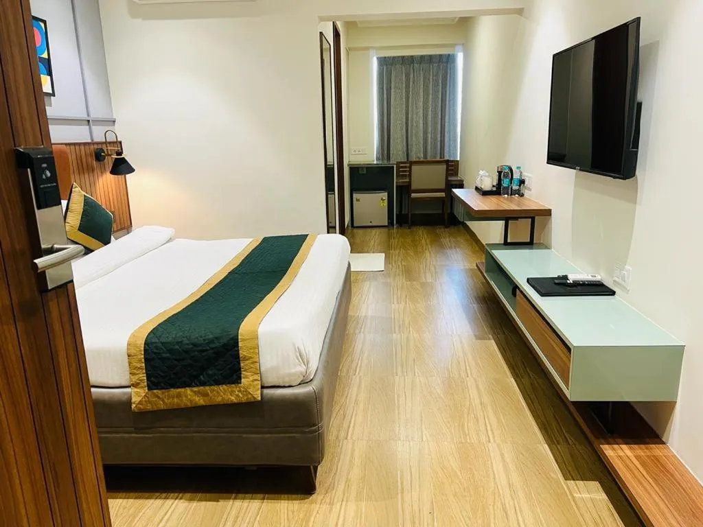 Bed in The Lemon Grass Hotel