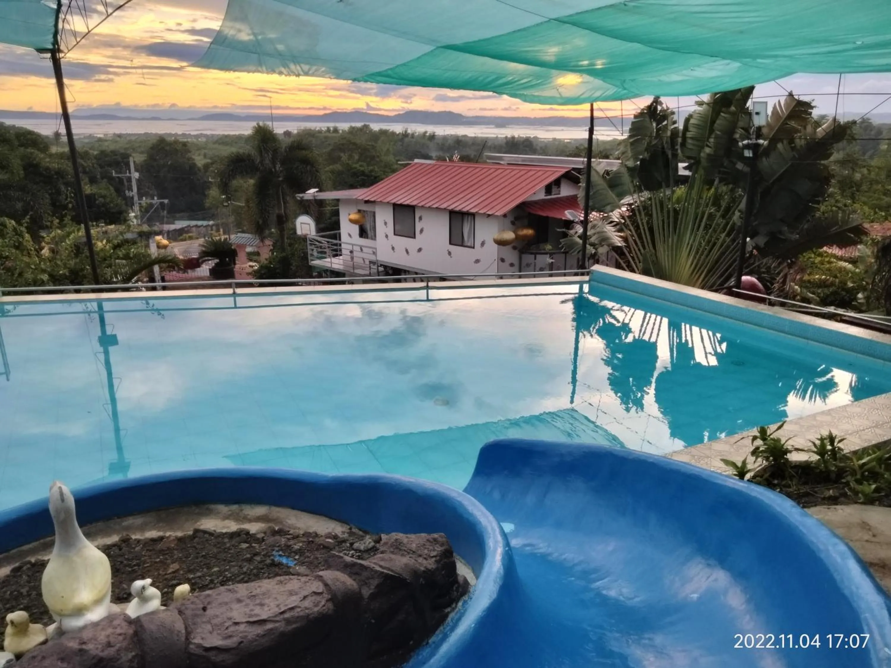 Casa de Robles Tanay Rizal