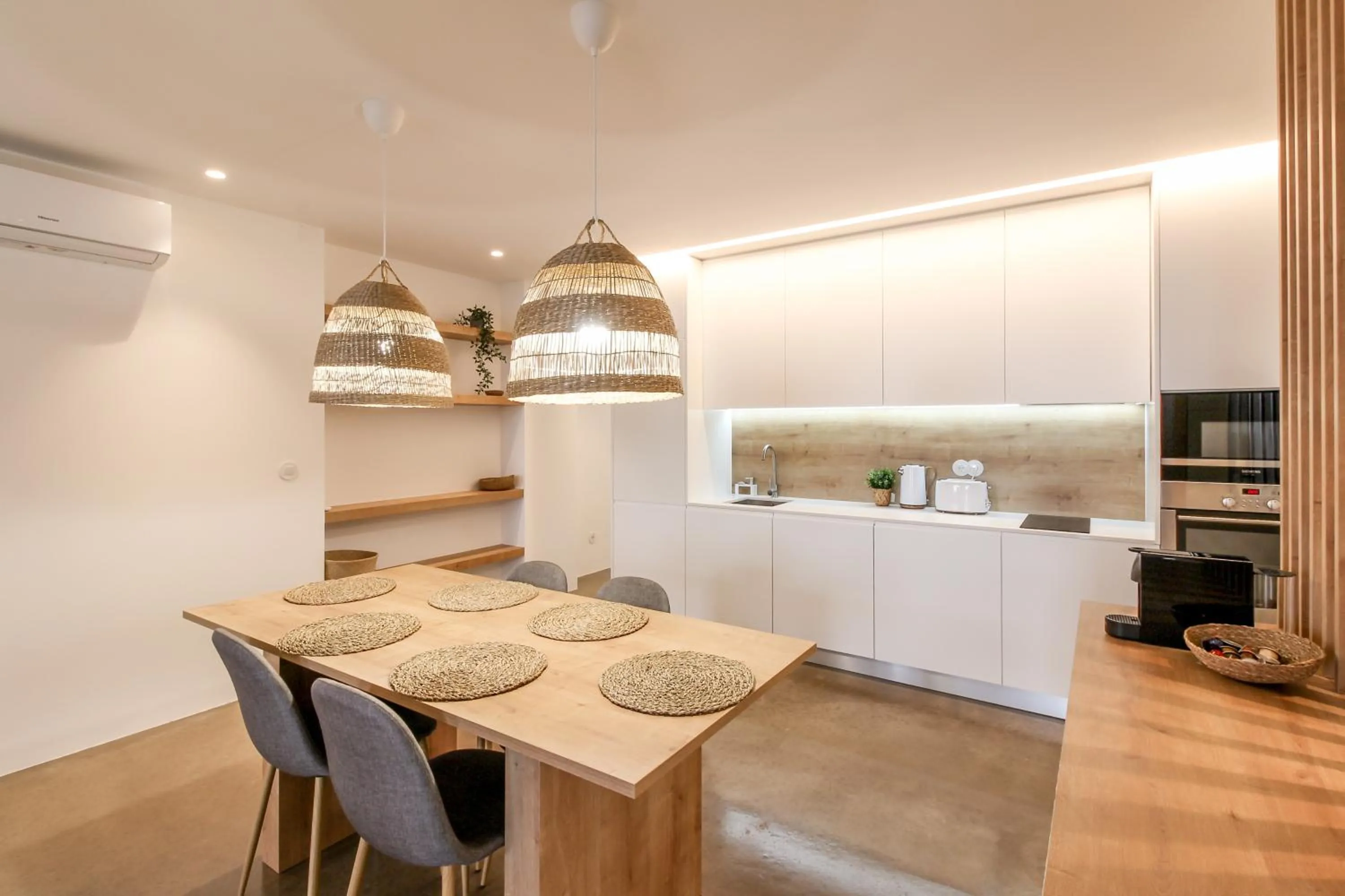 Kitchen or kitchenette in Atelier 321- Porto- Praia- Rio- Terraço