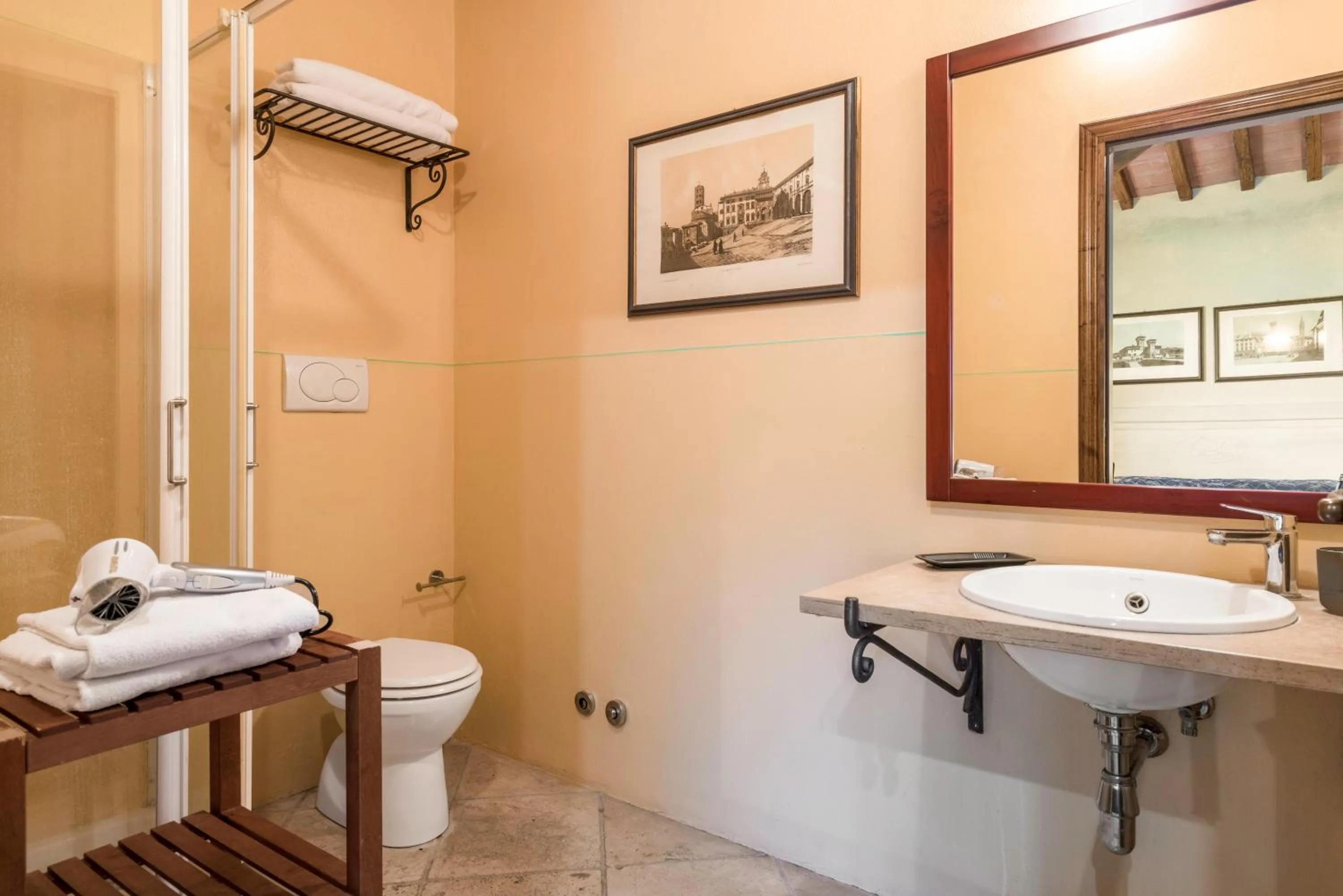 Shower in Santo Pietro Resort