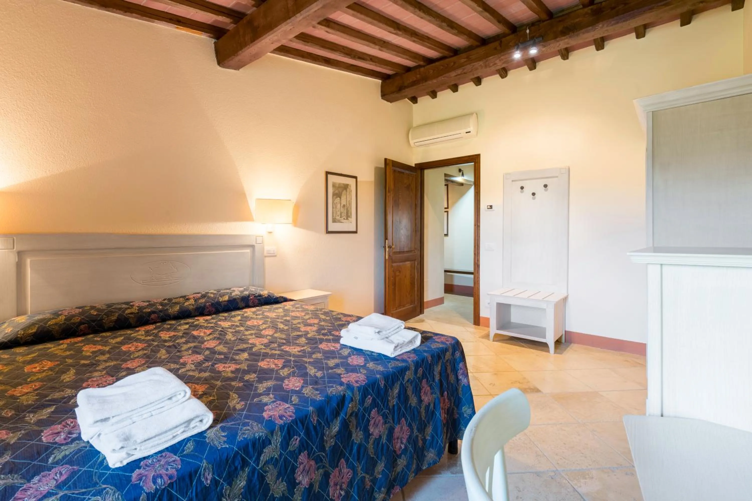 Bedroom, Bed in Santo Pietro Resort