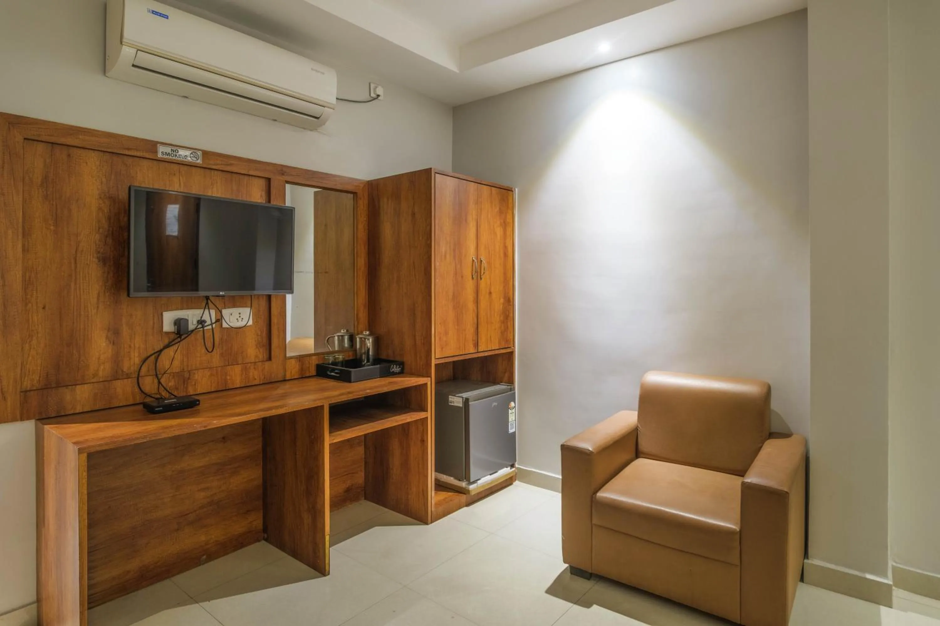 Hotel Parnil Residency